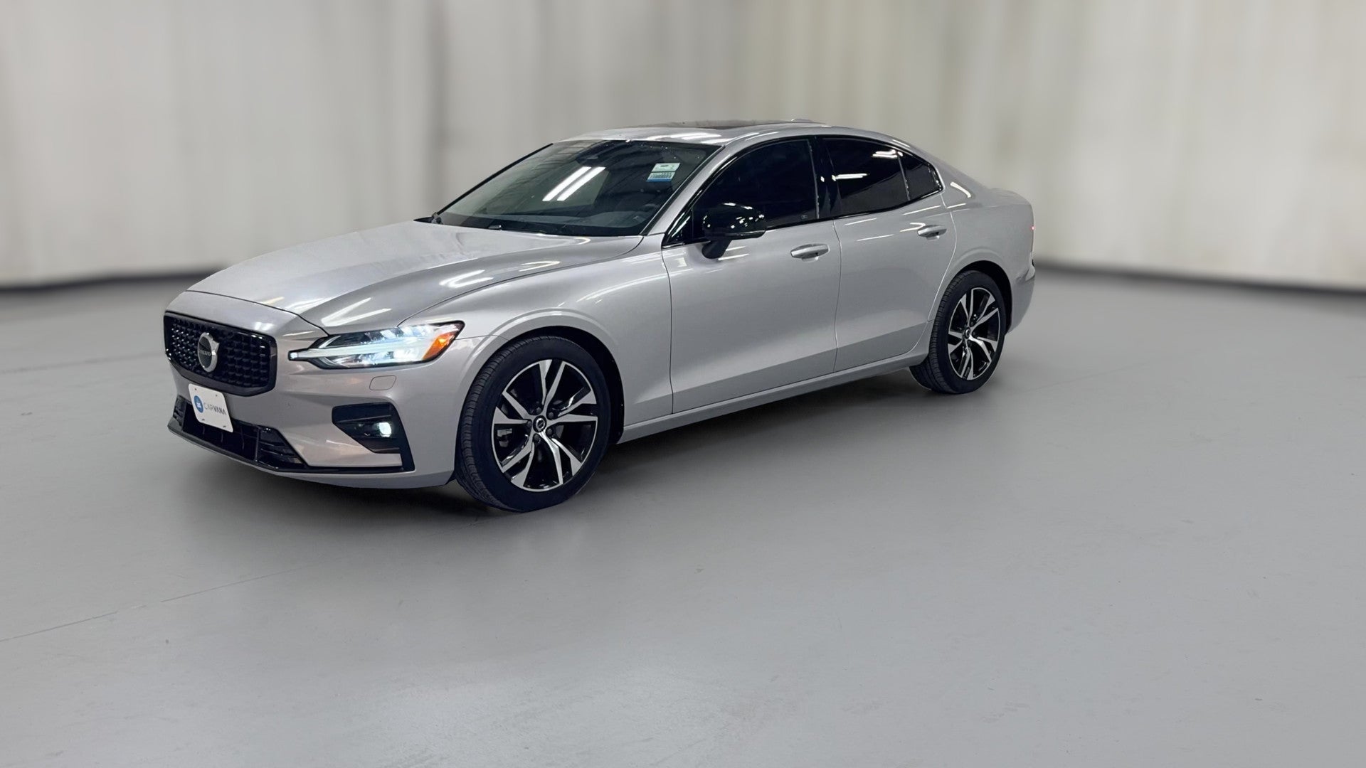 2025 Volvo S60 vehicle photo