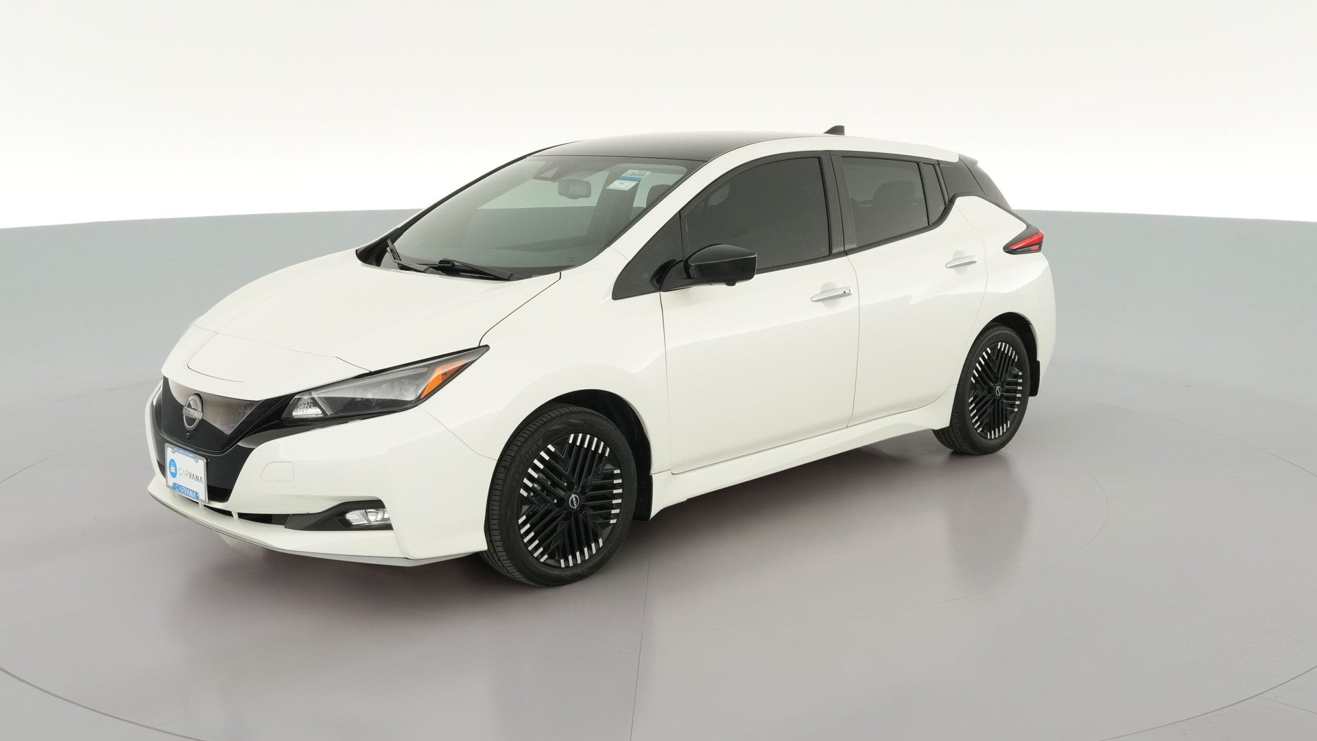 2025 Nissan LEAF vehicle photo
