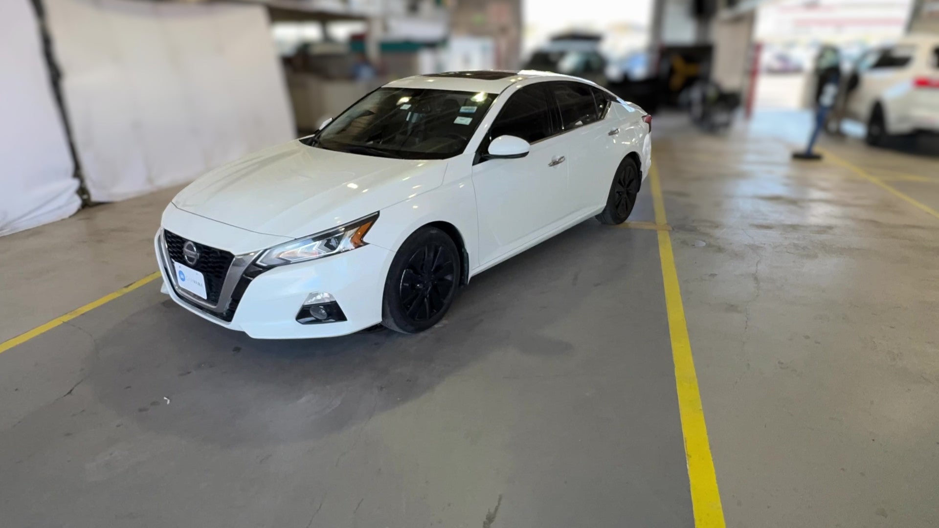 2020 Nissan Altima vehicle photo