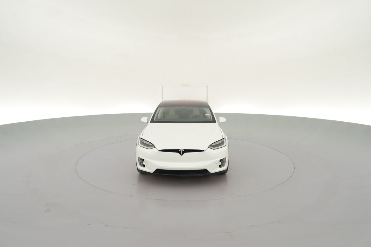 2016 Tesla Model X 75D in White — 360° view 1