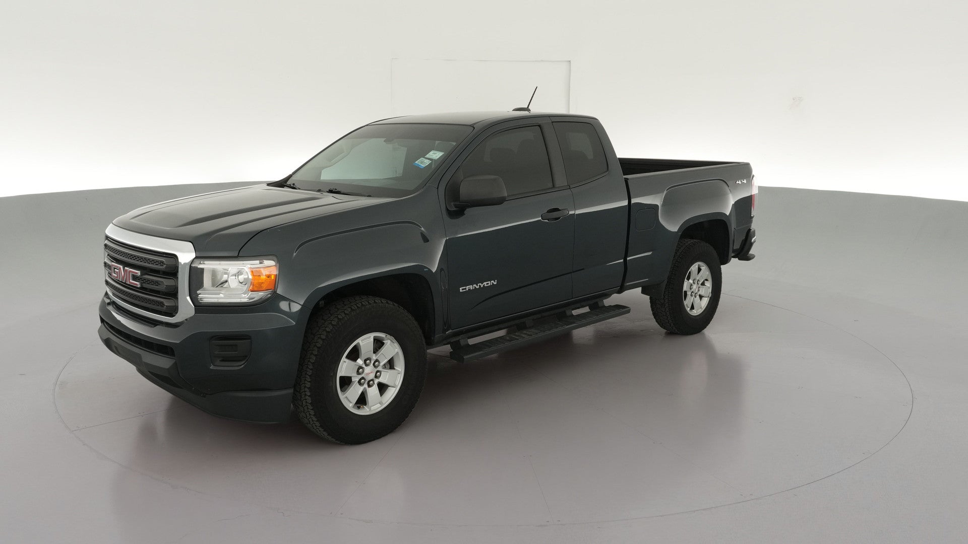 2017 GMC Canyon Extended Cab vehicle photo