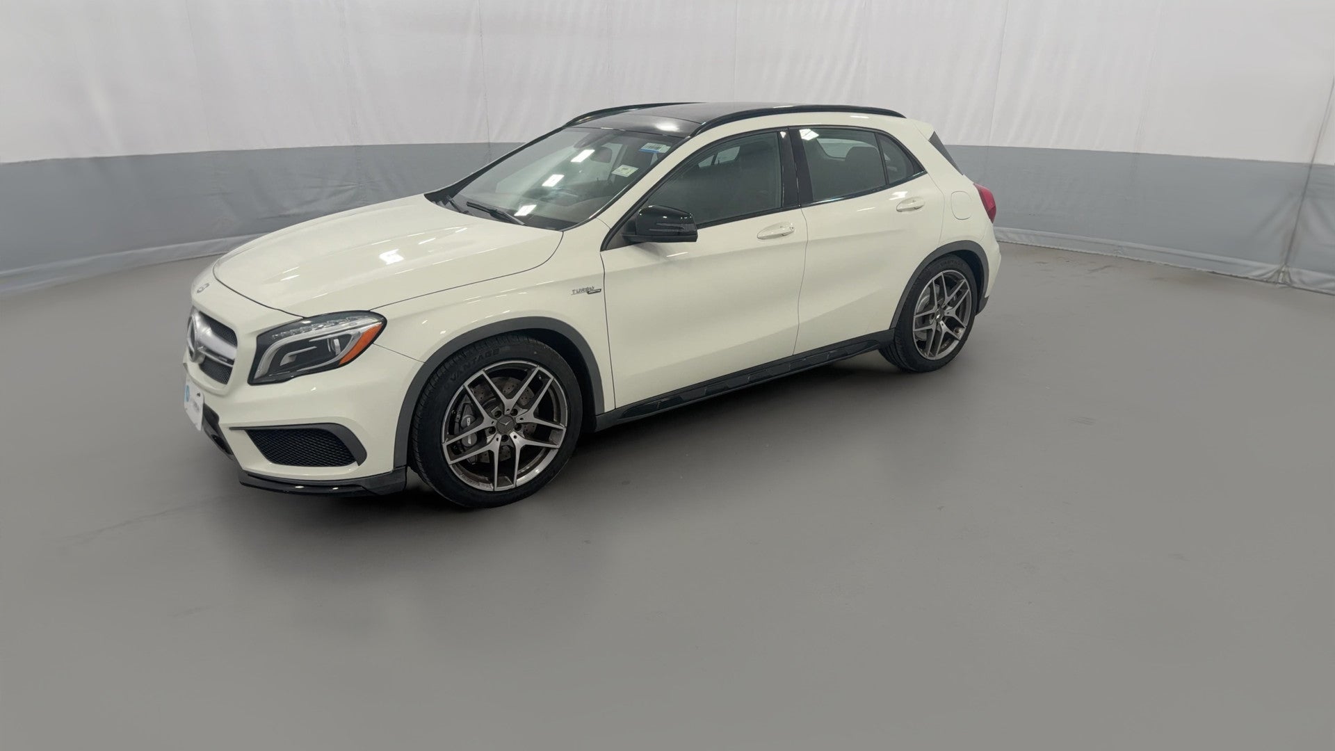 2015 Mercedes-Benz GLA-Class vehicle photo
