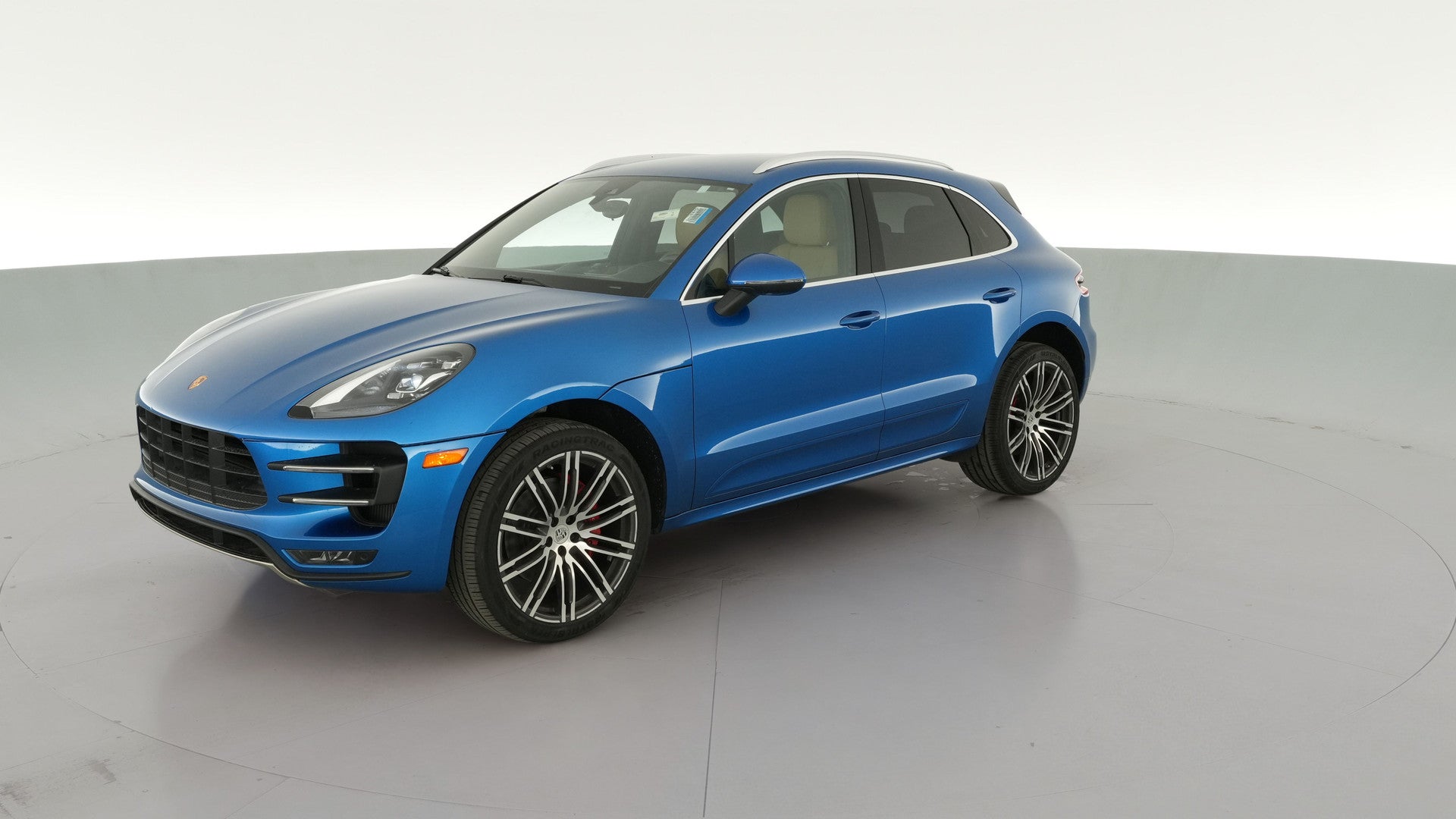2018 Porsche Macan vehicle photo
