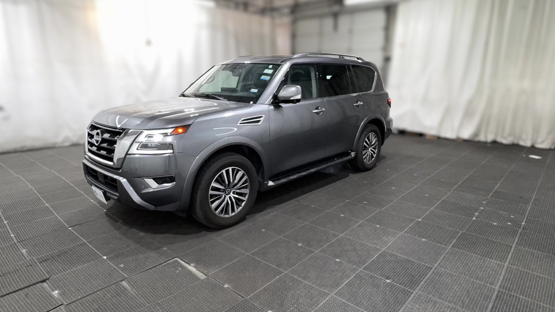 2023 Nissan Armada vehicle photo