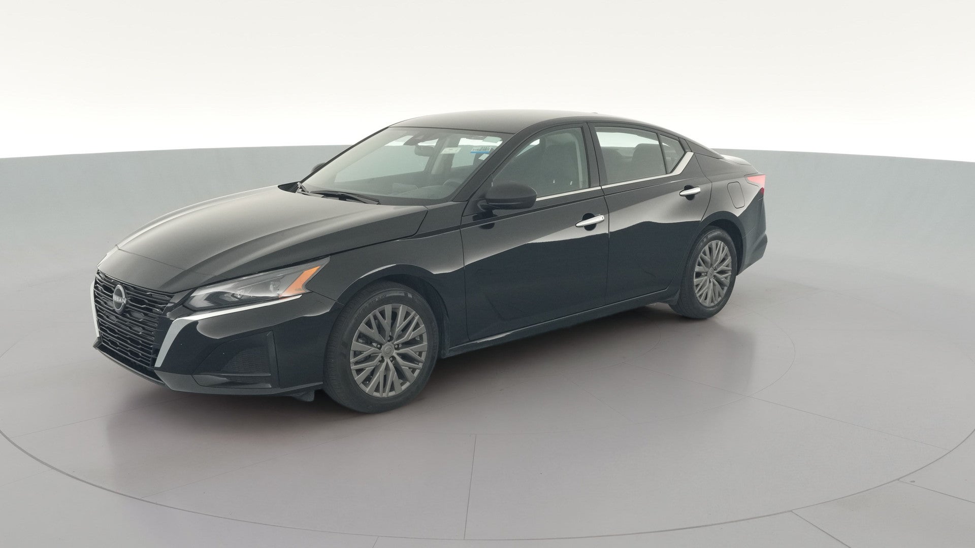 2025 Nissan Altima vehicle photo