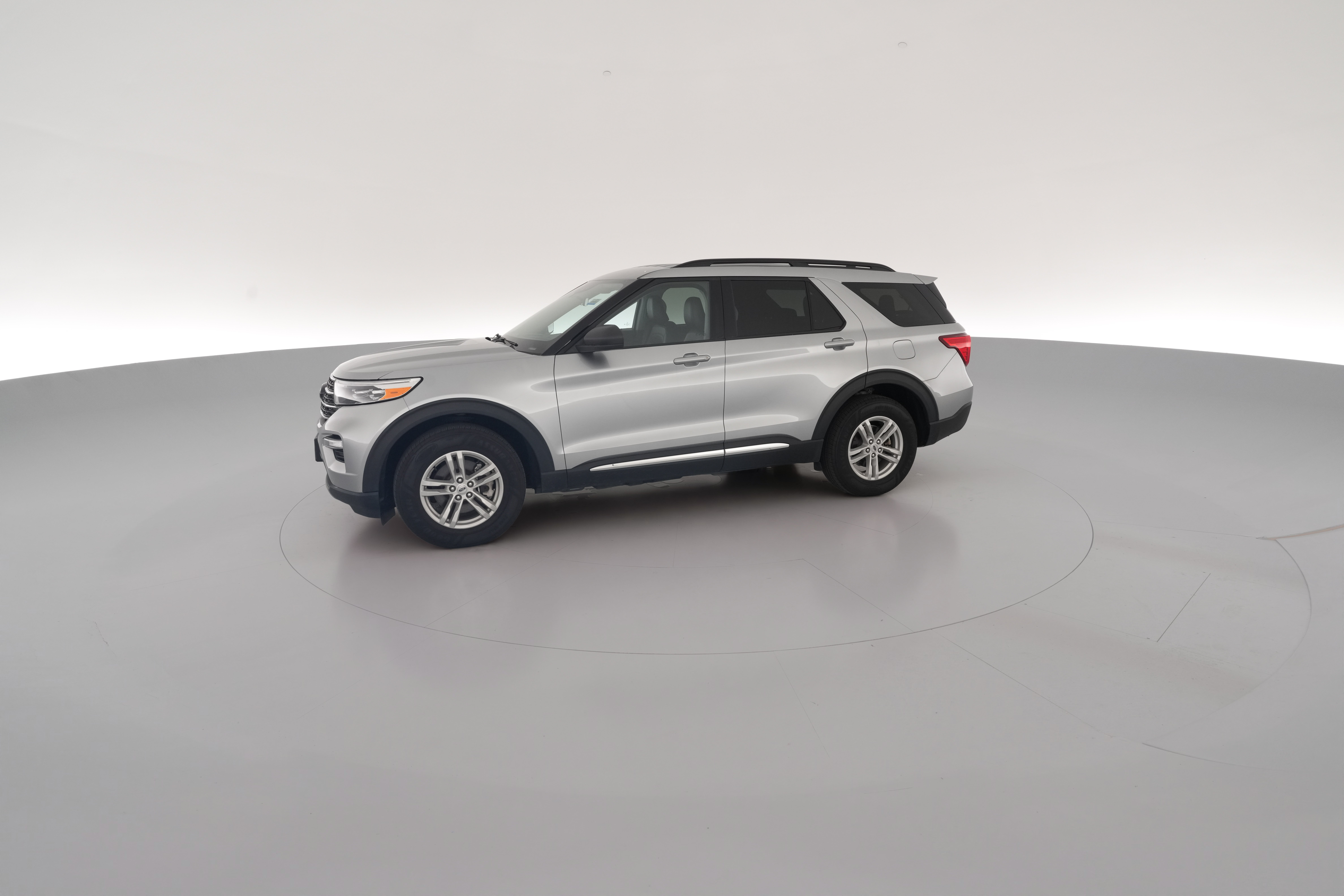 2024 Ford Explorer XLT - Photo 30