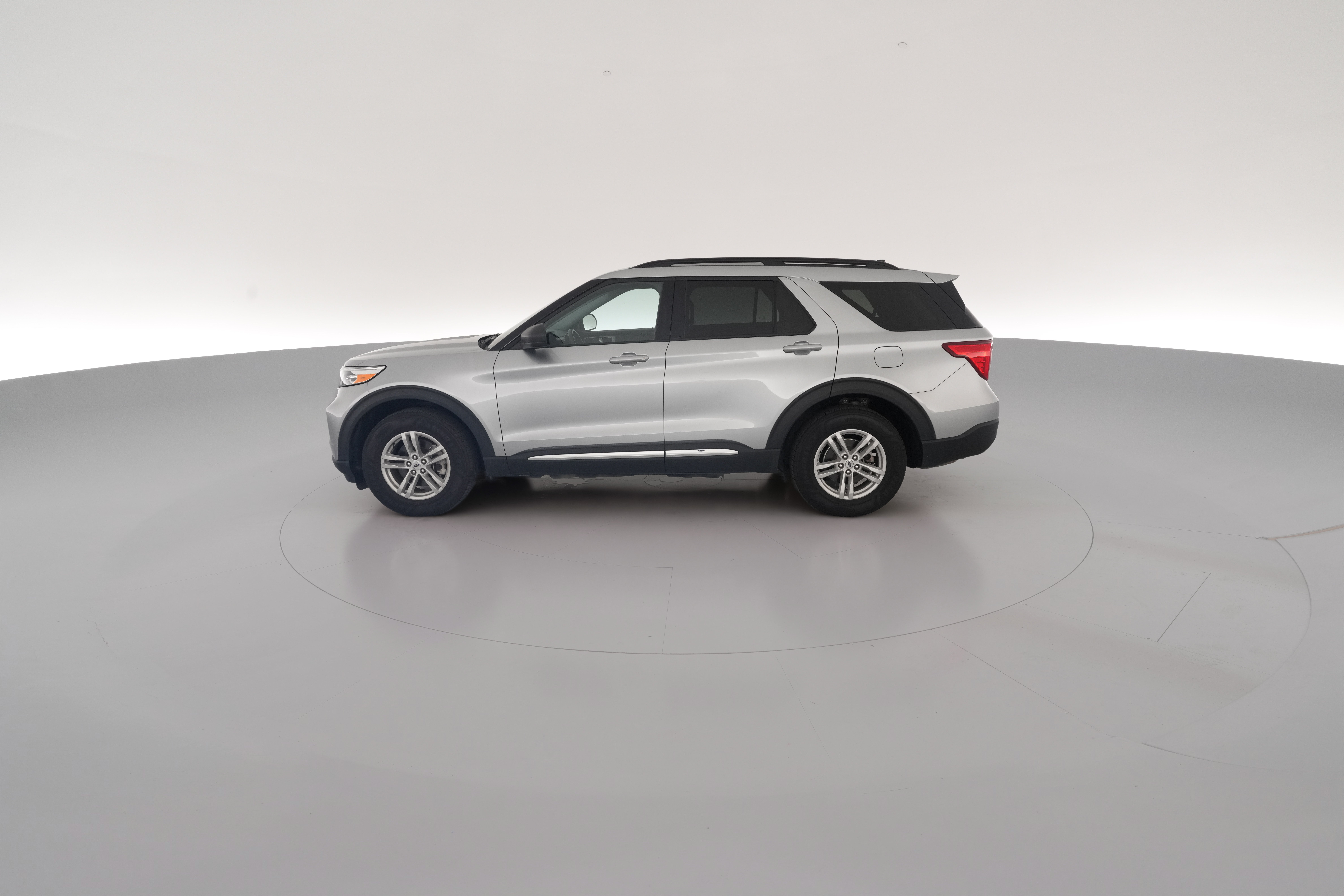 2024 Ford Explorer XLT - Photo 31