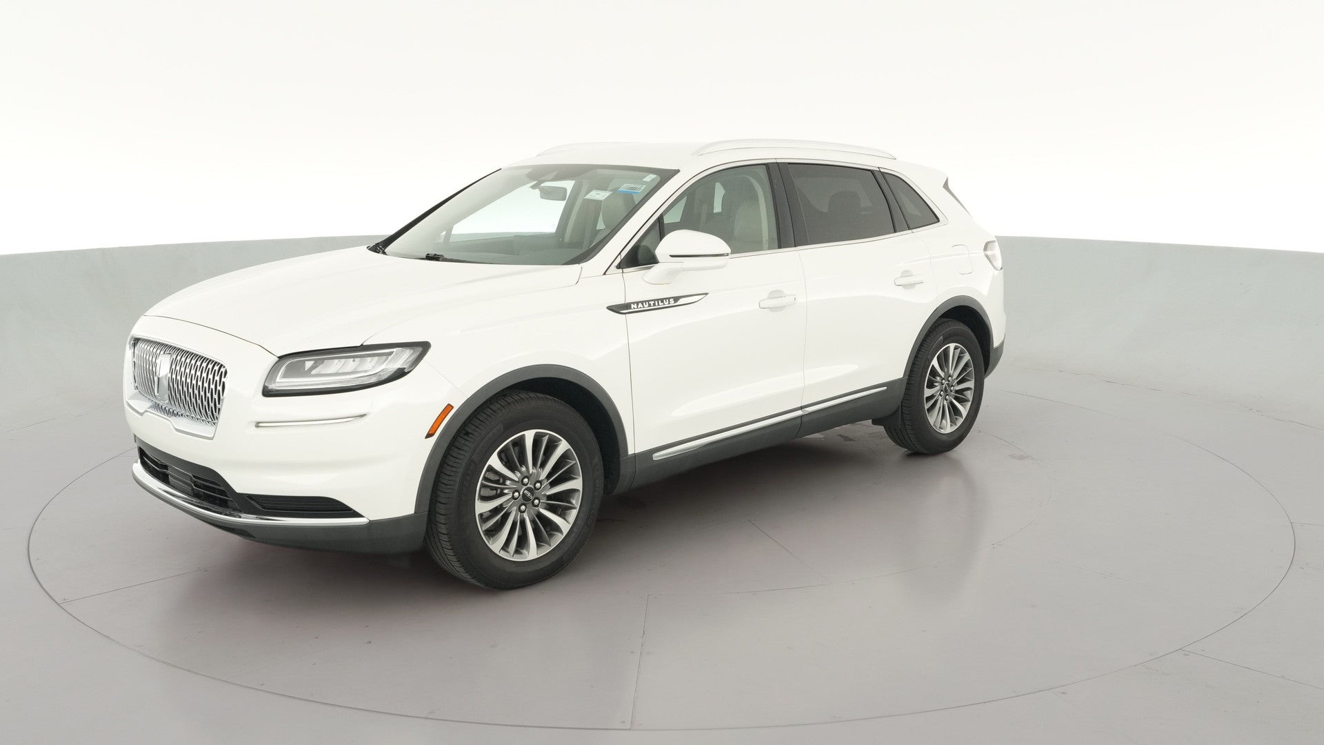 2022 Lincoln Nautilus vehicle photo