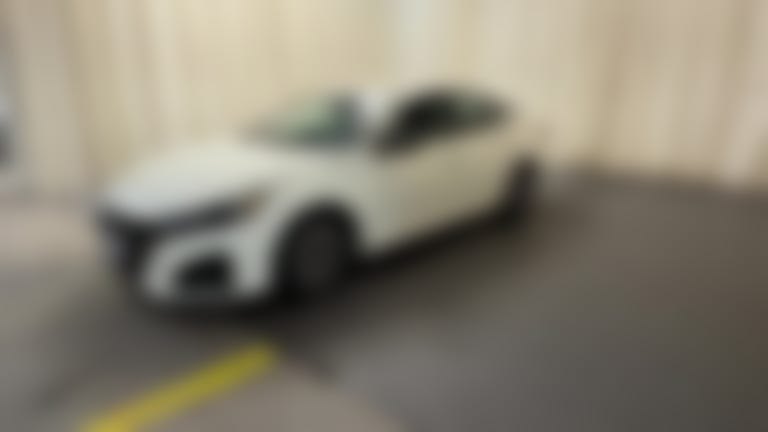 2025 Nissan Altima vehicle photo