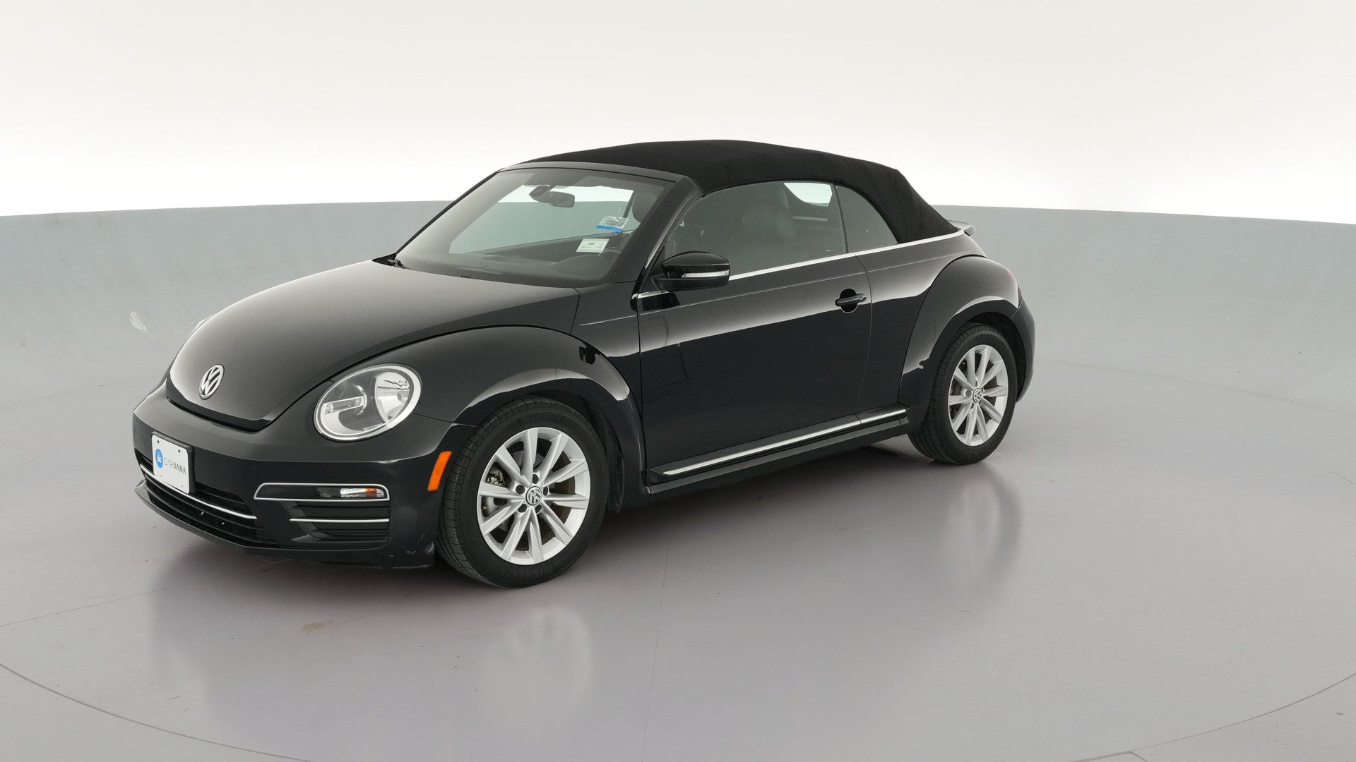 2018 Volkswagen Beetle vehicle photo