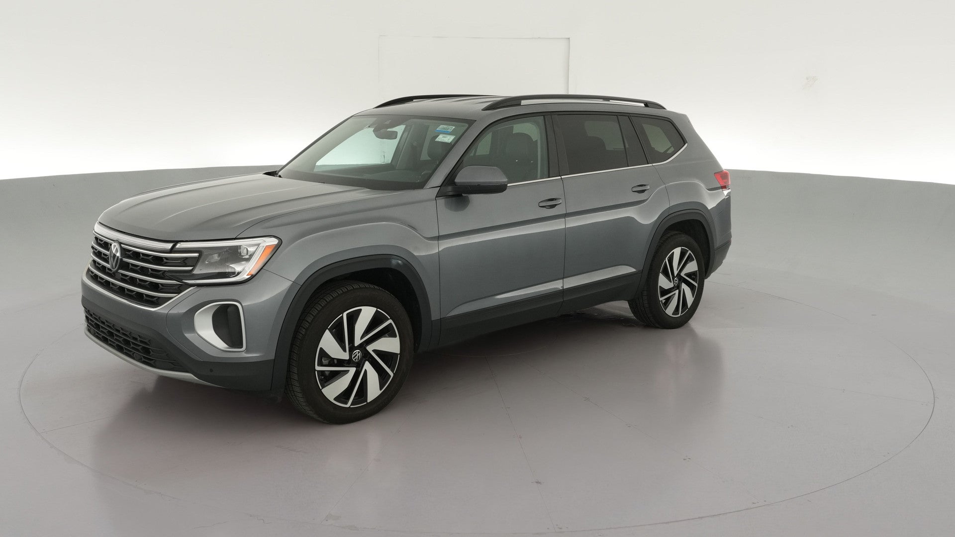 2025 Volkswagen Atlas vehicle photo