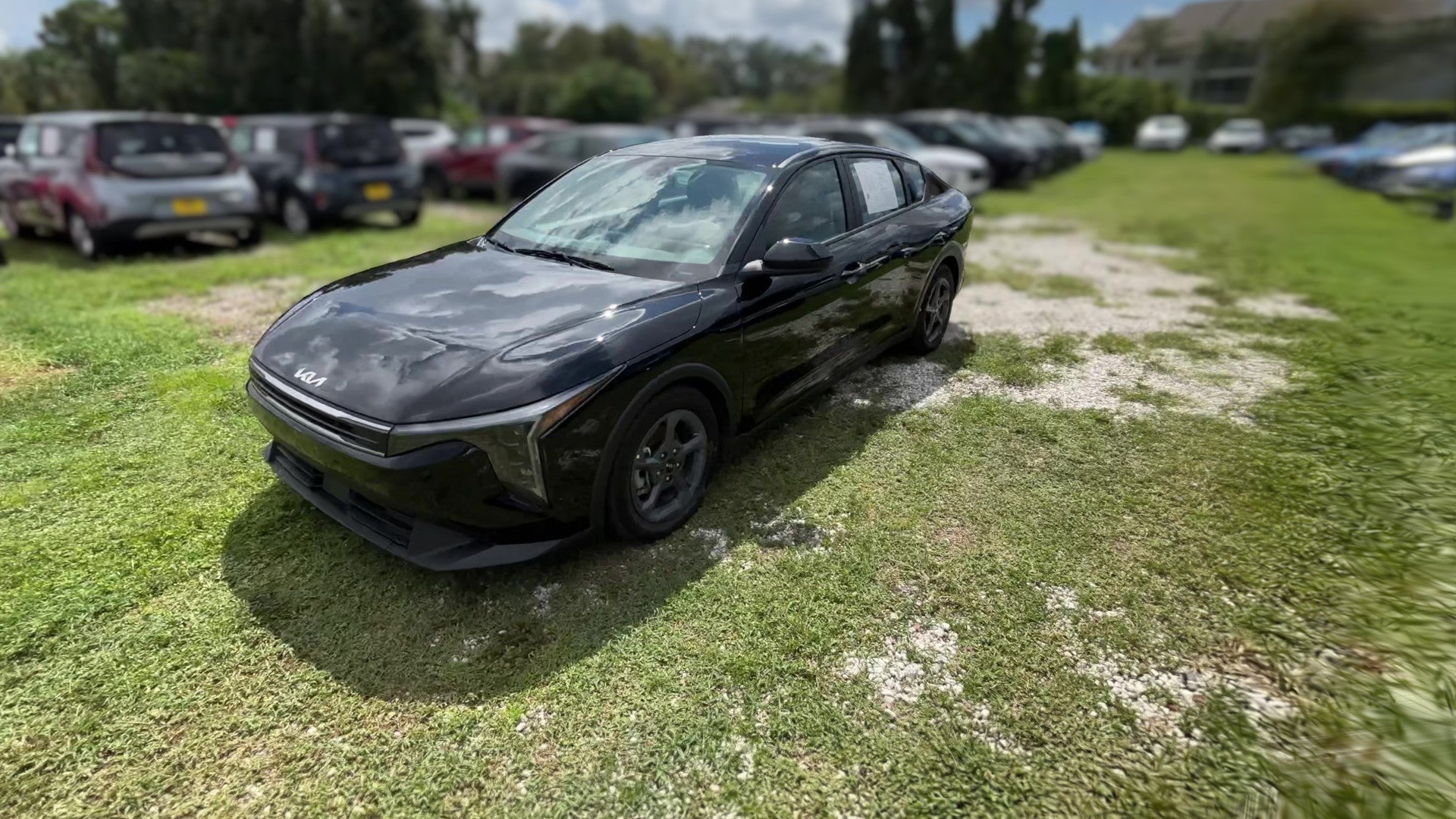 2025 Kia K4 vehicle photo