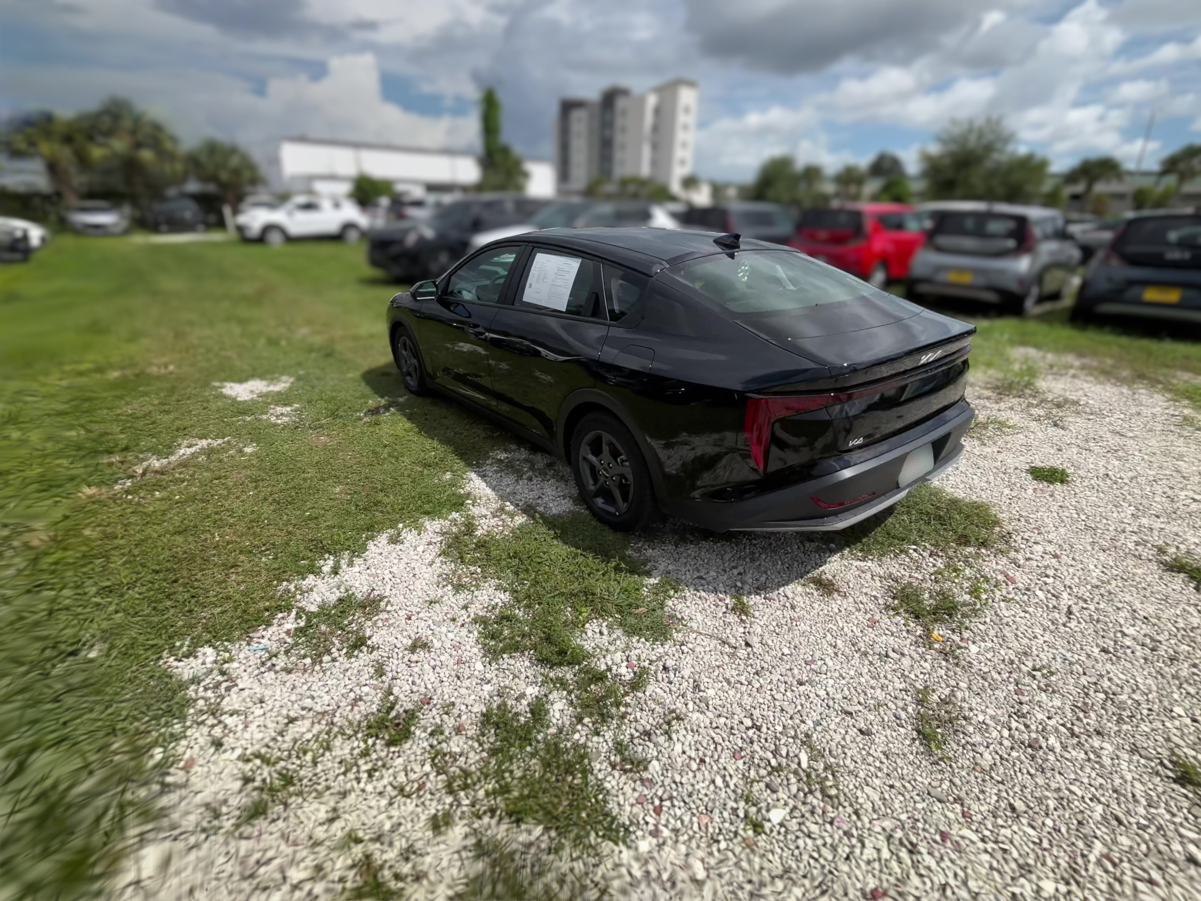 2025 Kia K4 LXS - Photo 28
