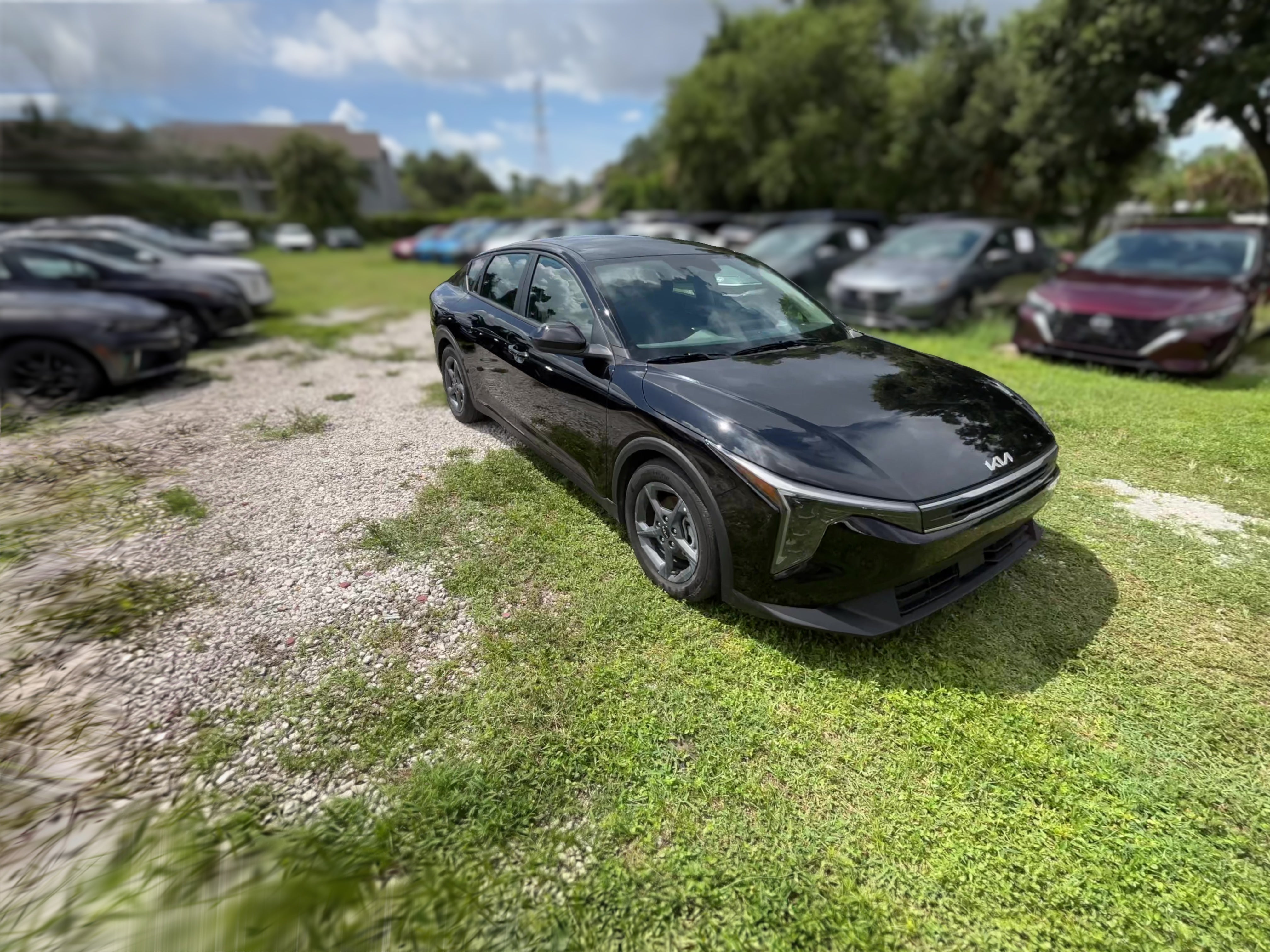 2025 Kia K4 LXS - Photo 36