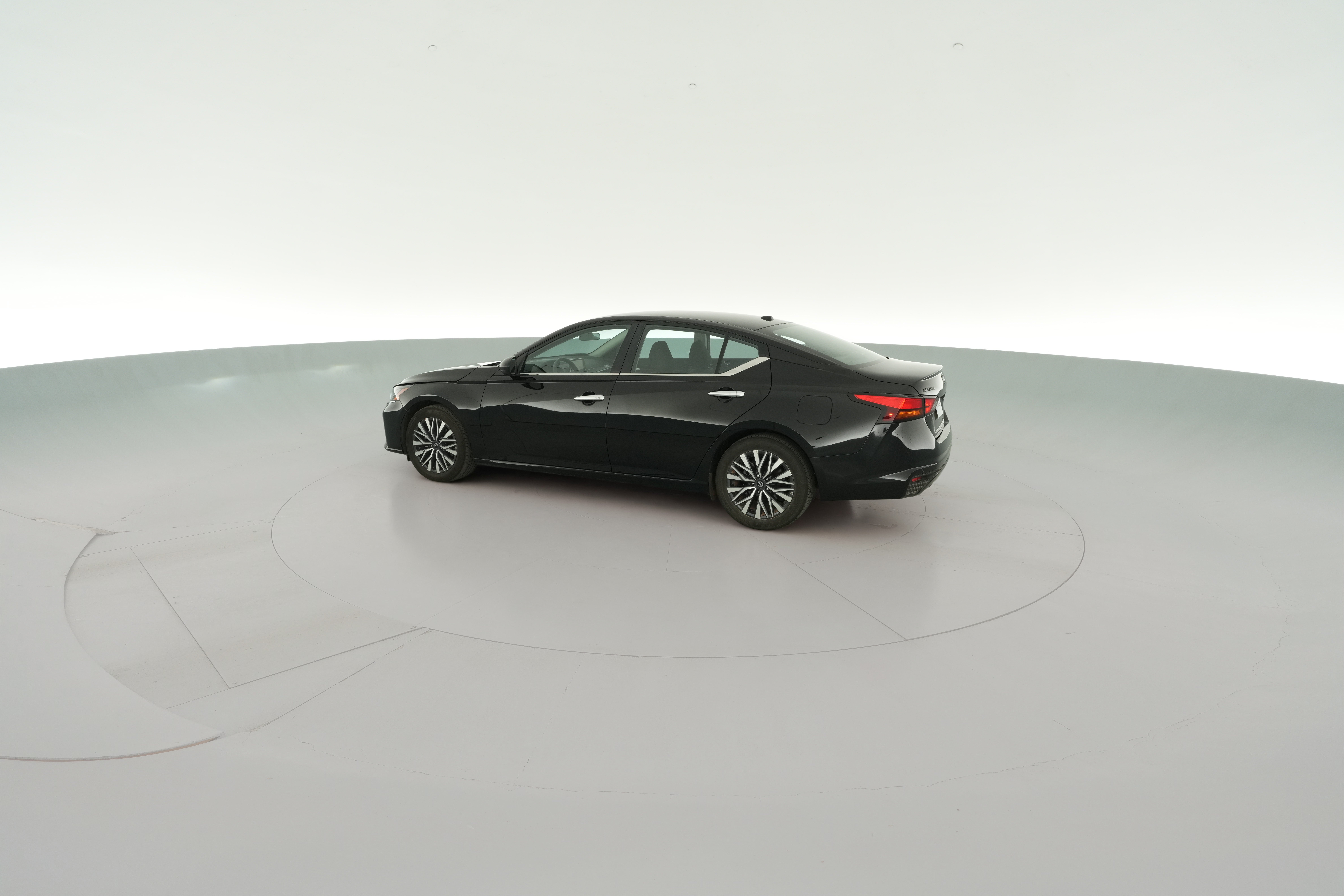 2025 Nissan Altima SV - Photo 33
