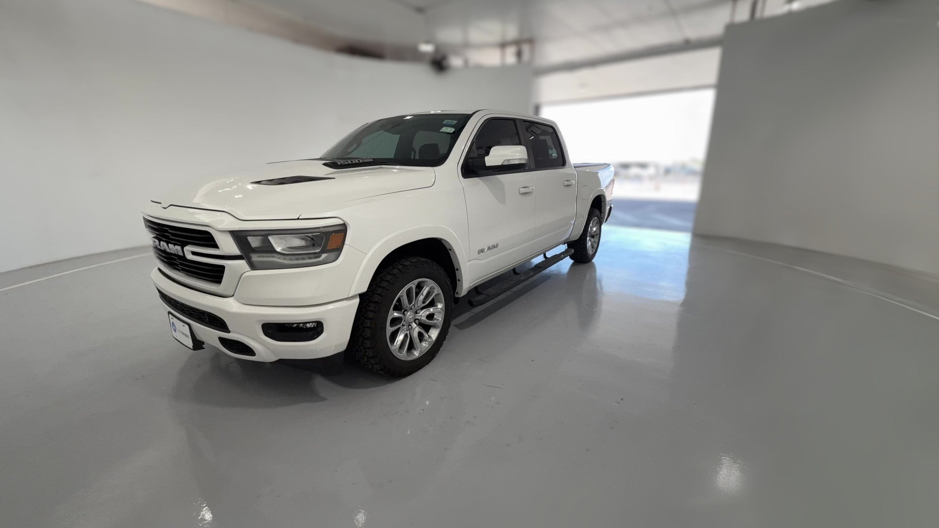 2022 Ram 1500 Crew Cab vehicle photo