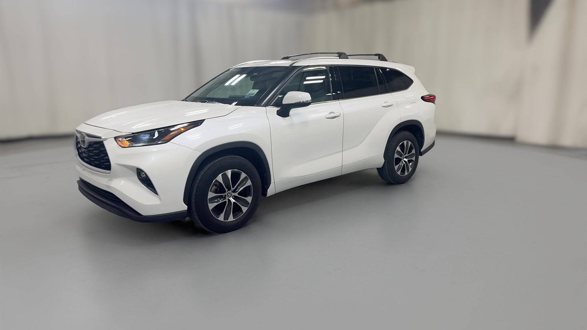 2021 Toyota Highlander vehicle photo