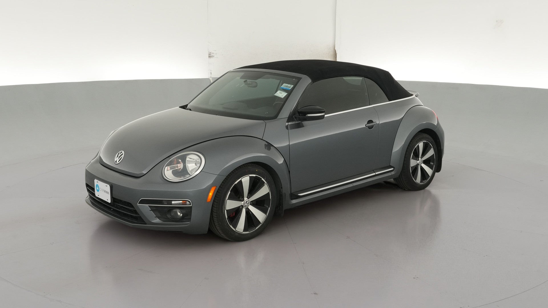 2013 Volkswagen Beetle vehicle photo