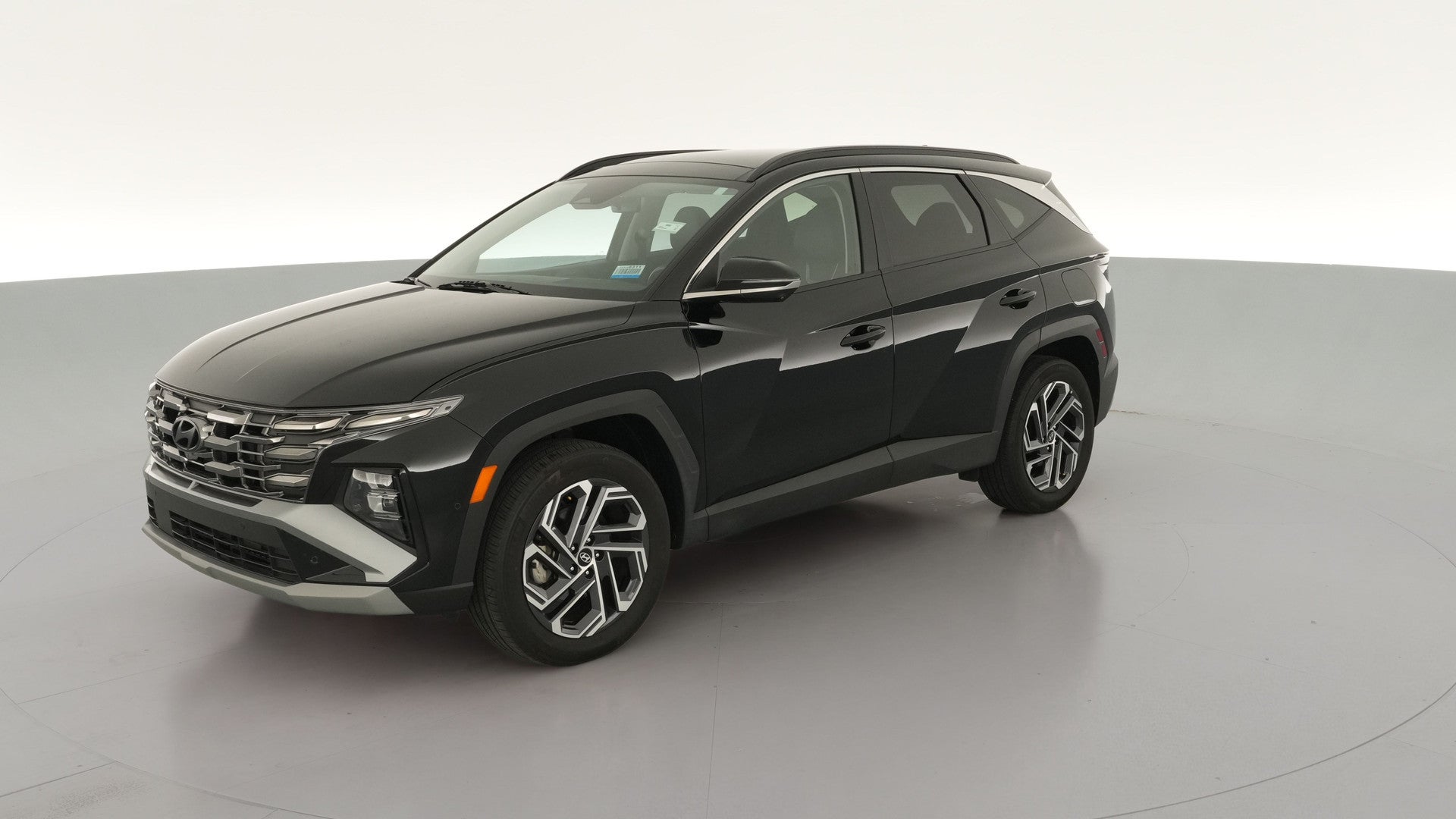 2025 Hyundai Tucson Hybrid vehicle photo
