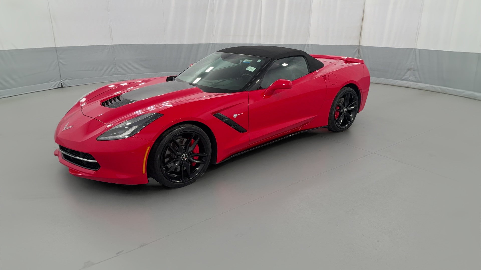 2014 Chevrolet Corvette vehicle photo