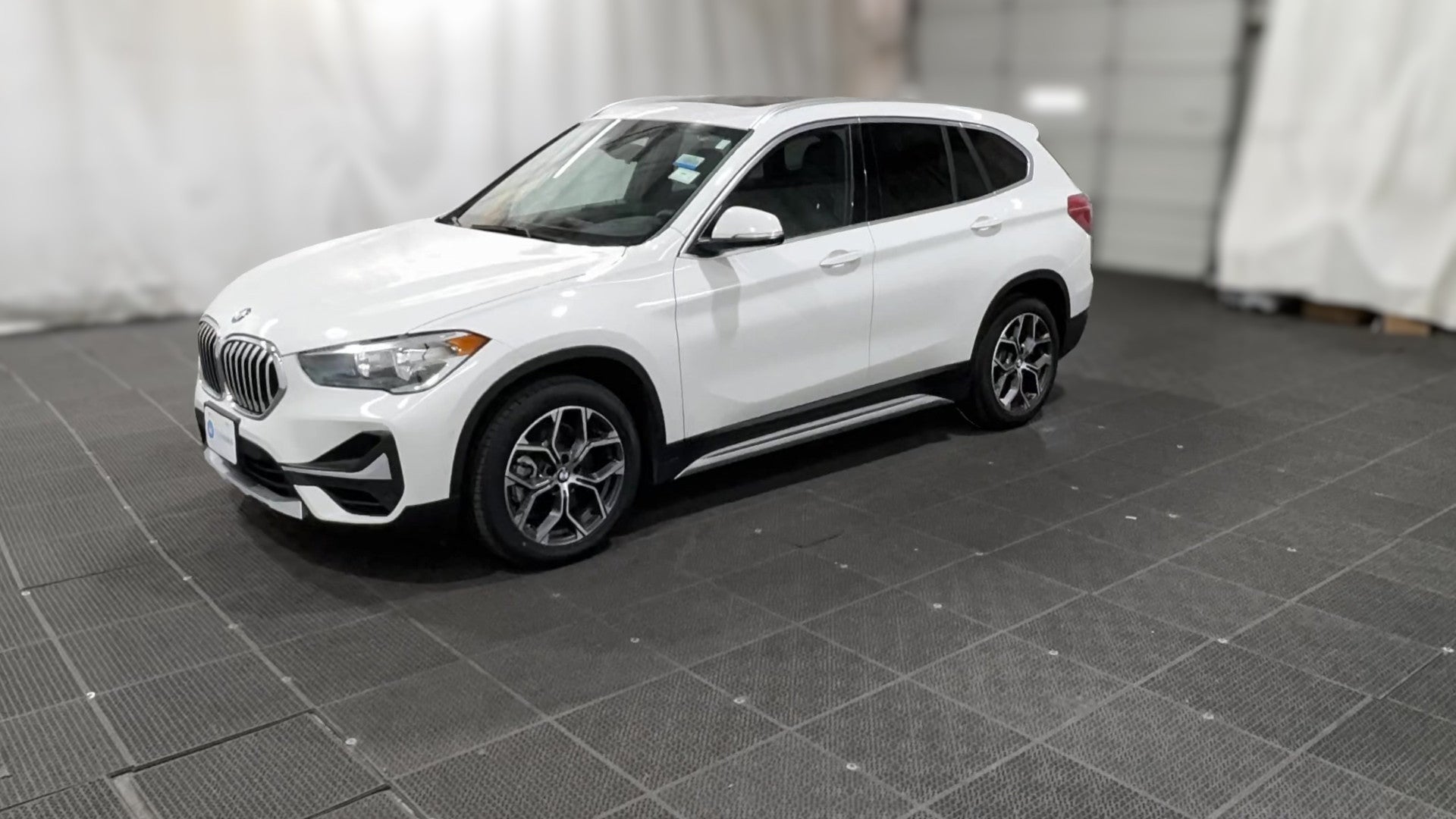 2021 BMW X1 vehicle photo