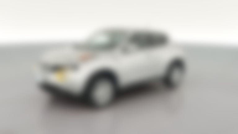 2015 Nissan JUKE vehicle photo
