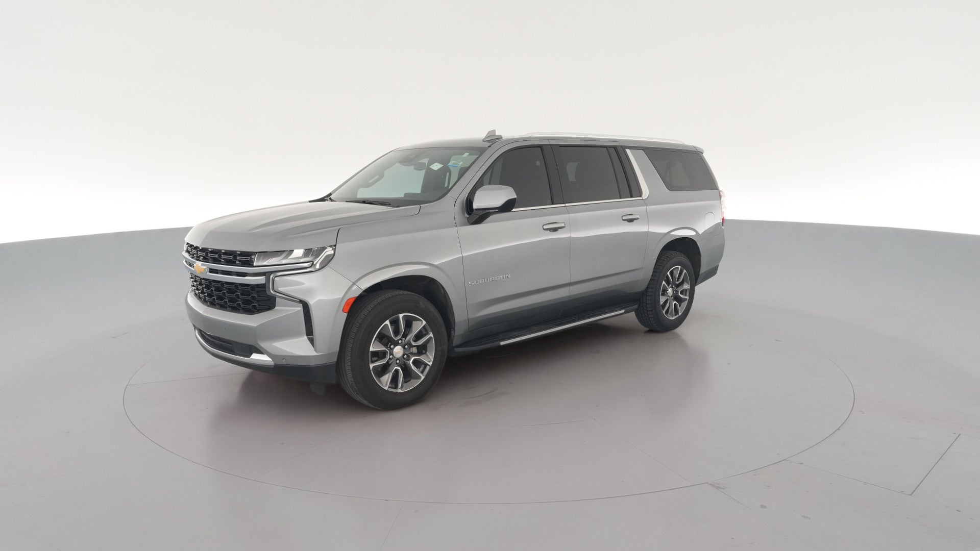 2023 Chevrolet Suburban vehicle photo