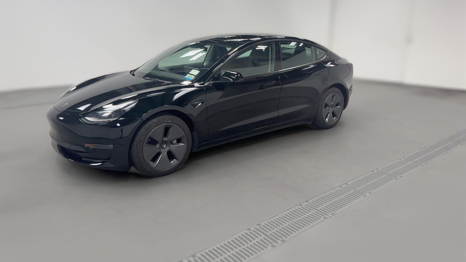 2022 Tesla Model 3 vehicle photo