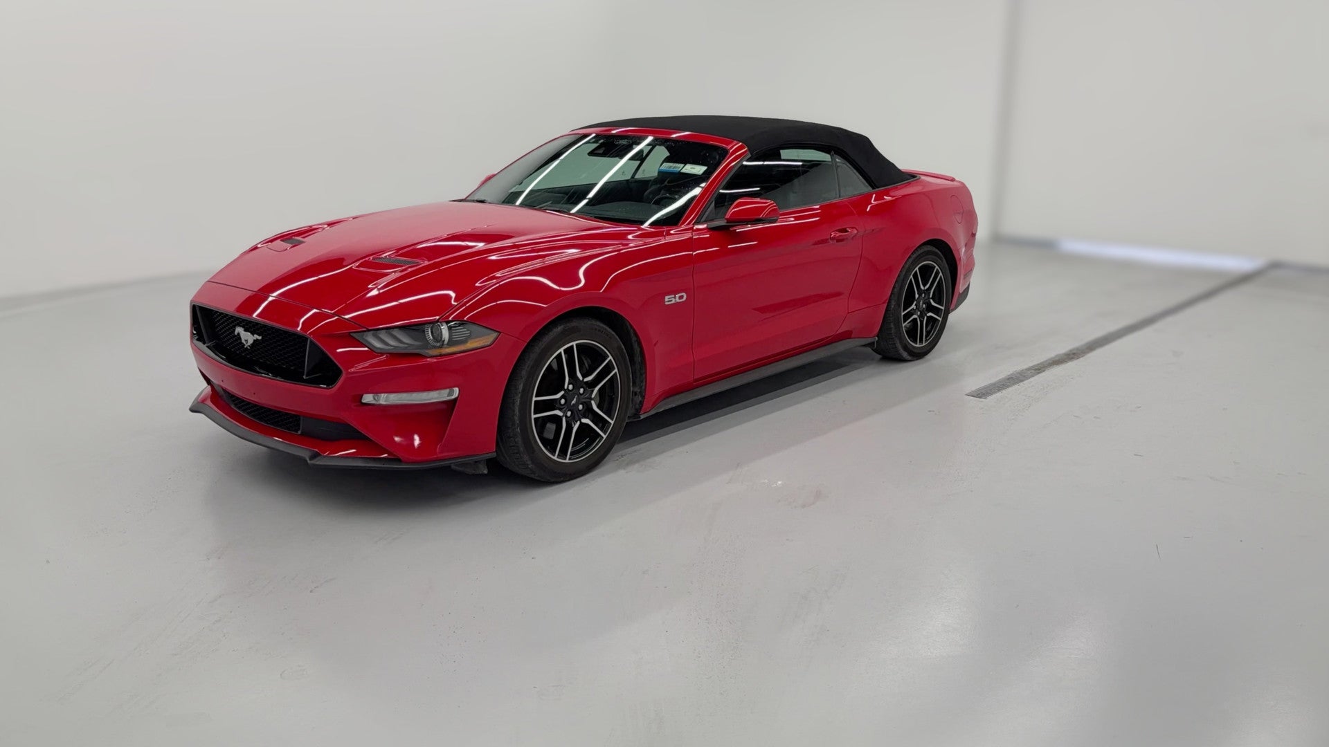 2022 Ford Mustang vehicle photo