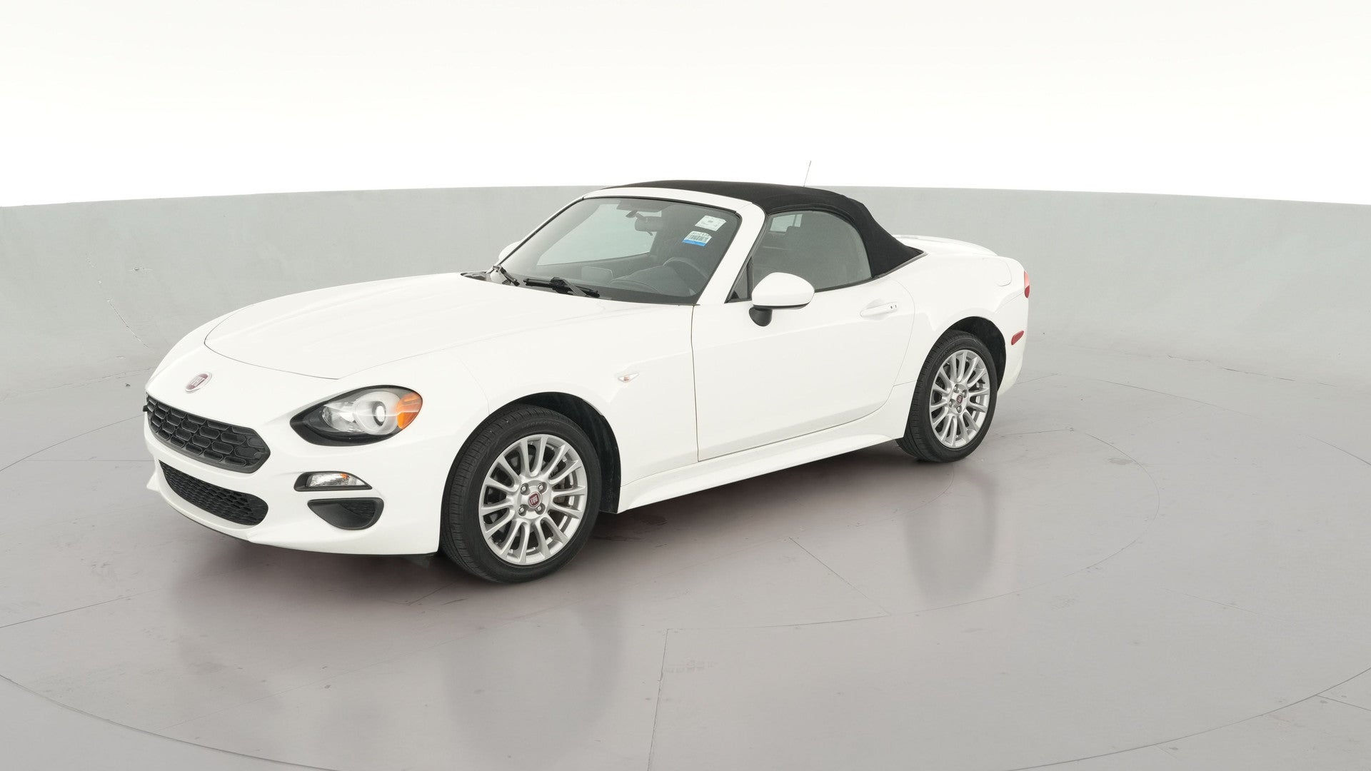 2017 FIAT 124 Spider vehicle photo