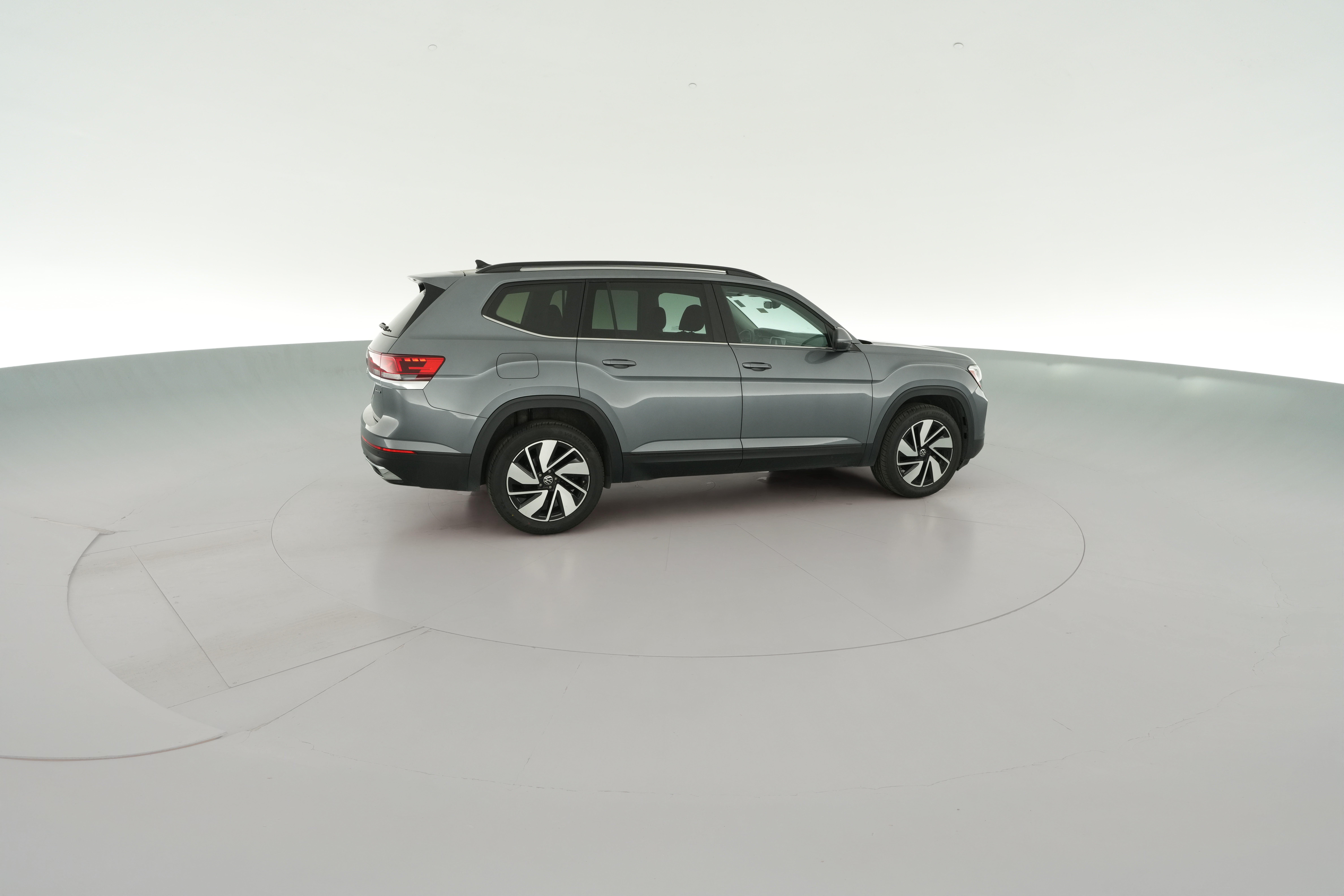 2025 Volkswagen Atlas SE w/Tech - Photo 47