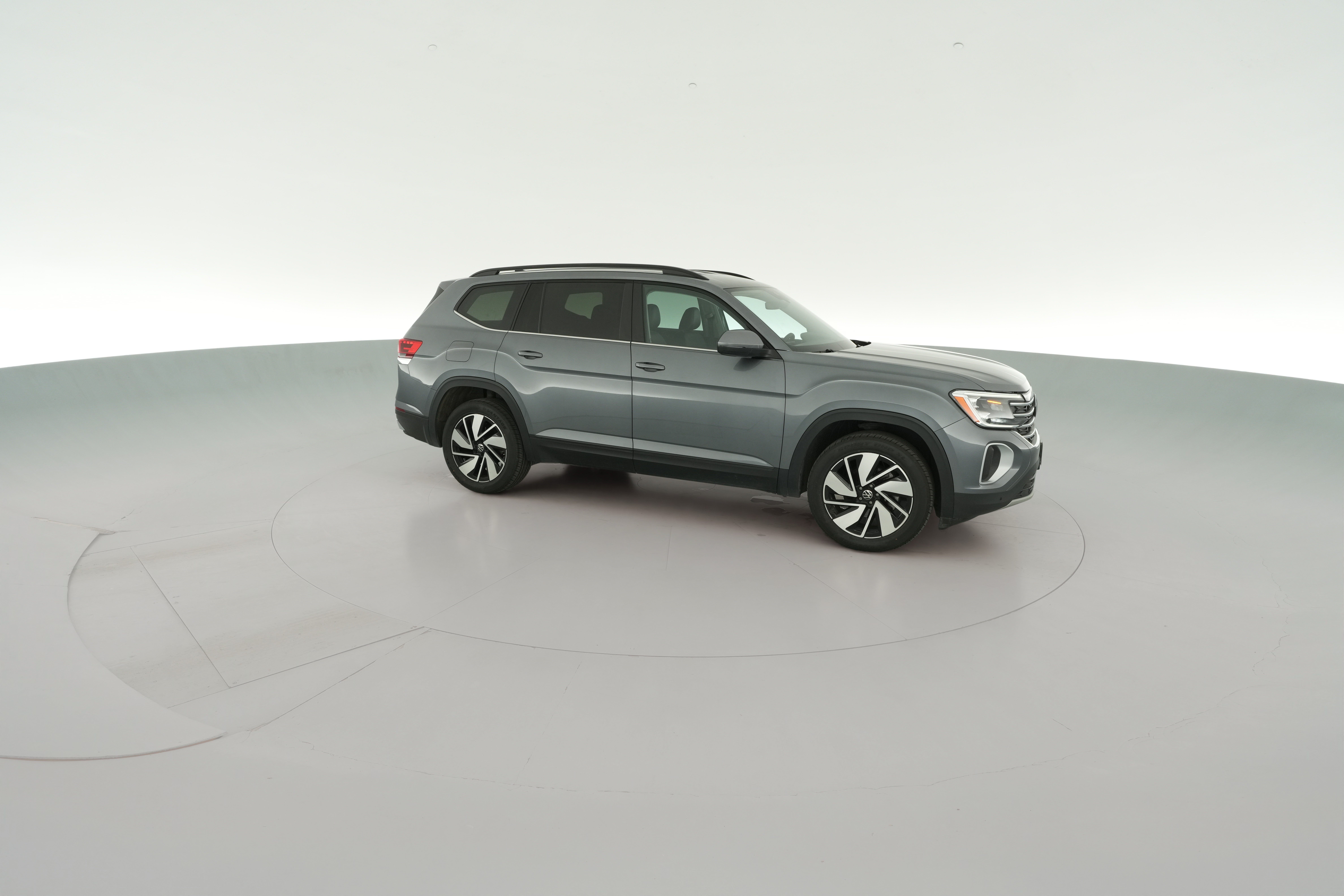 2025 Volkswagen Atlas SE w/Tech - Photo 49