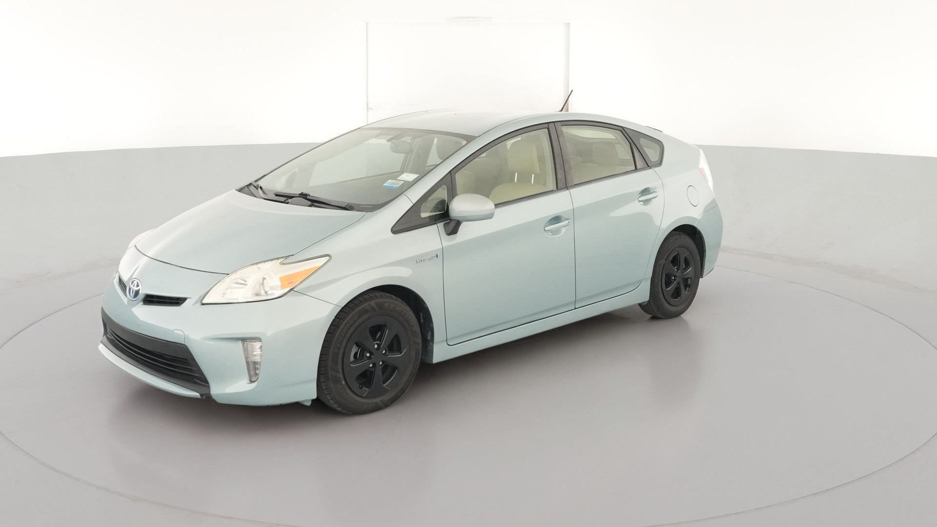 2014 Toyota Prius vehicle photo