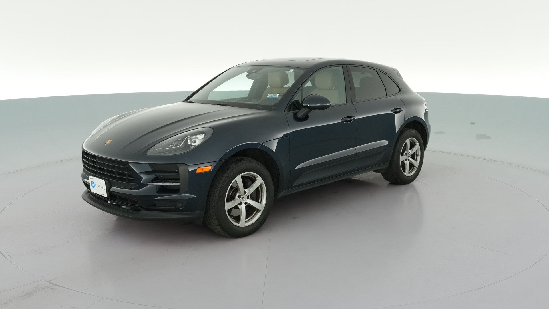 2019 Porsche Macan vehicle photo