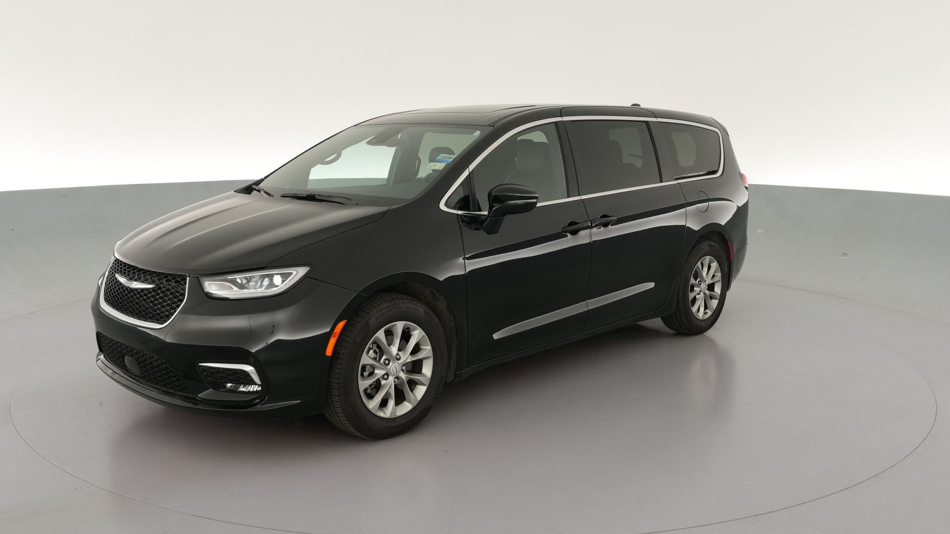 2026 Chrysler Pacifica vehicle photo