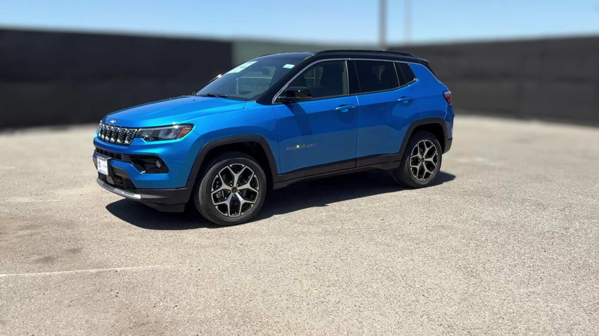 2026 Jeep Compass vehicle photo
