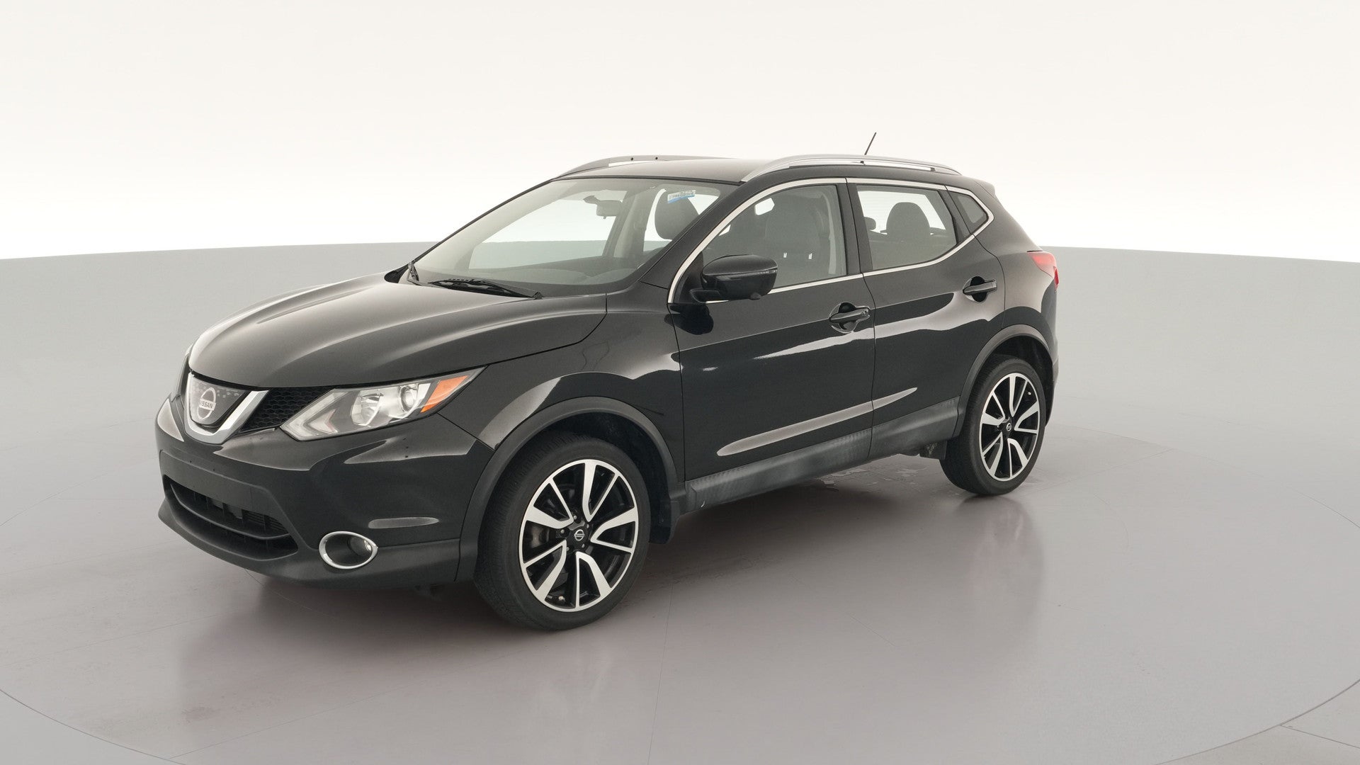 2018 Nissan Rogue Sport vehicle photo