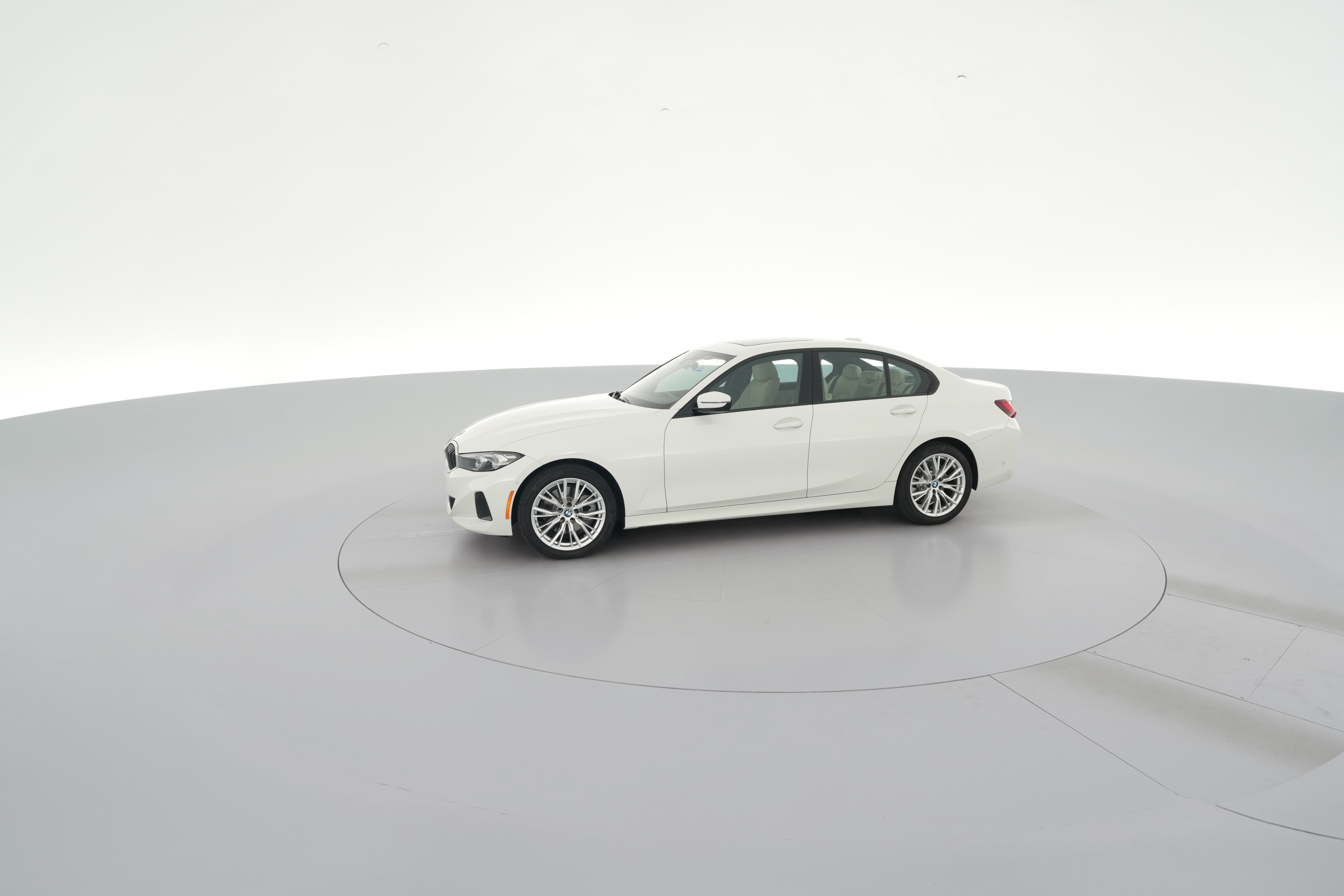 2023 BMW 3 Series 330i - Photo 28