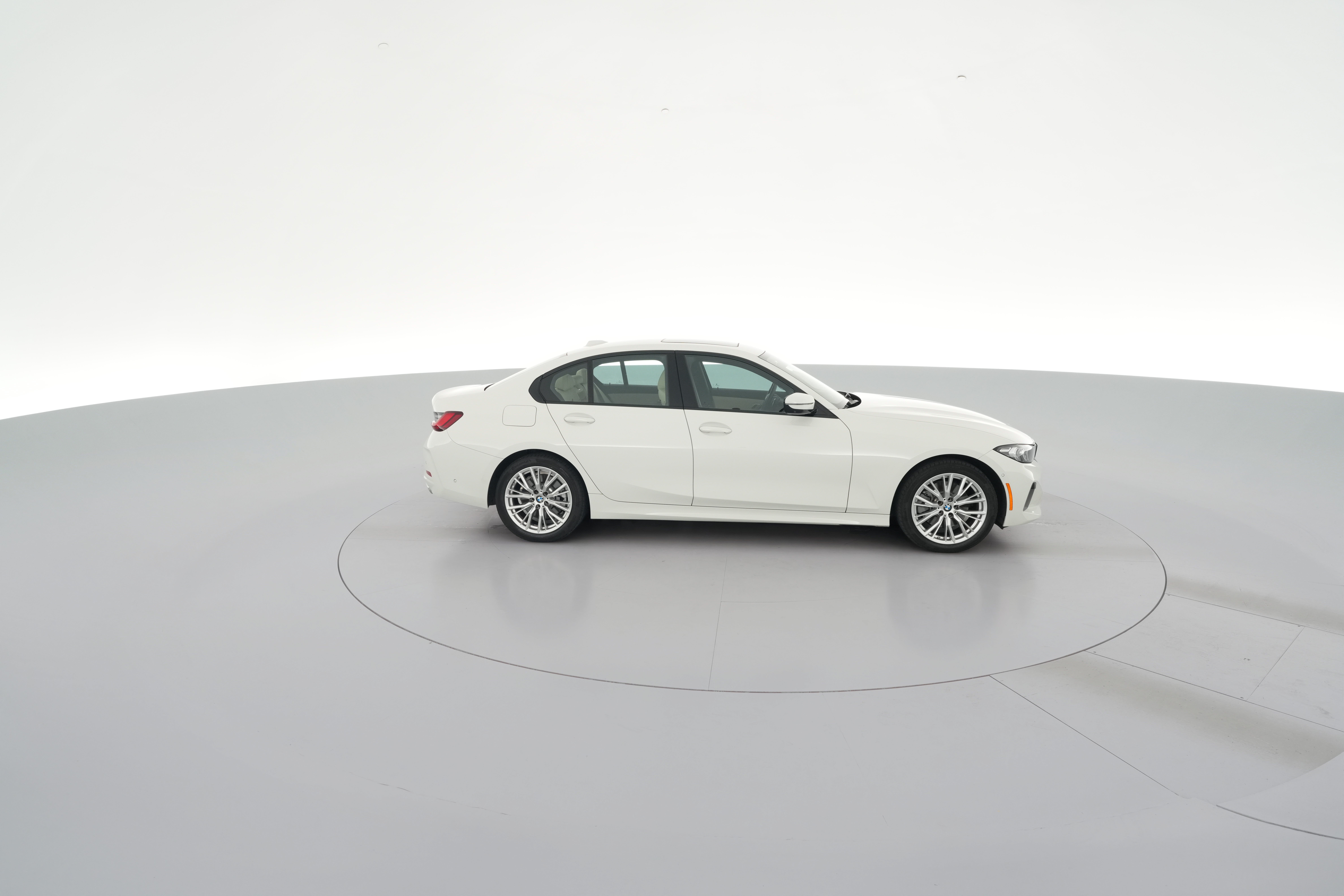 2023 BMW 3 Series 330i - Photo 37