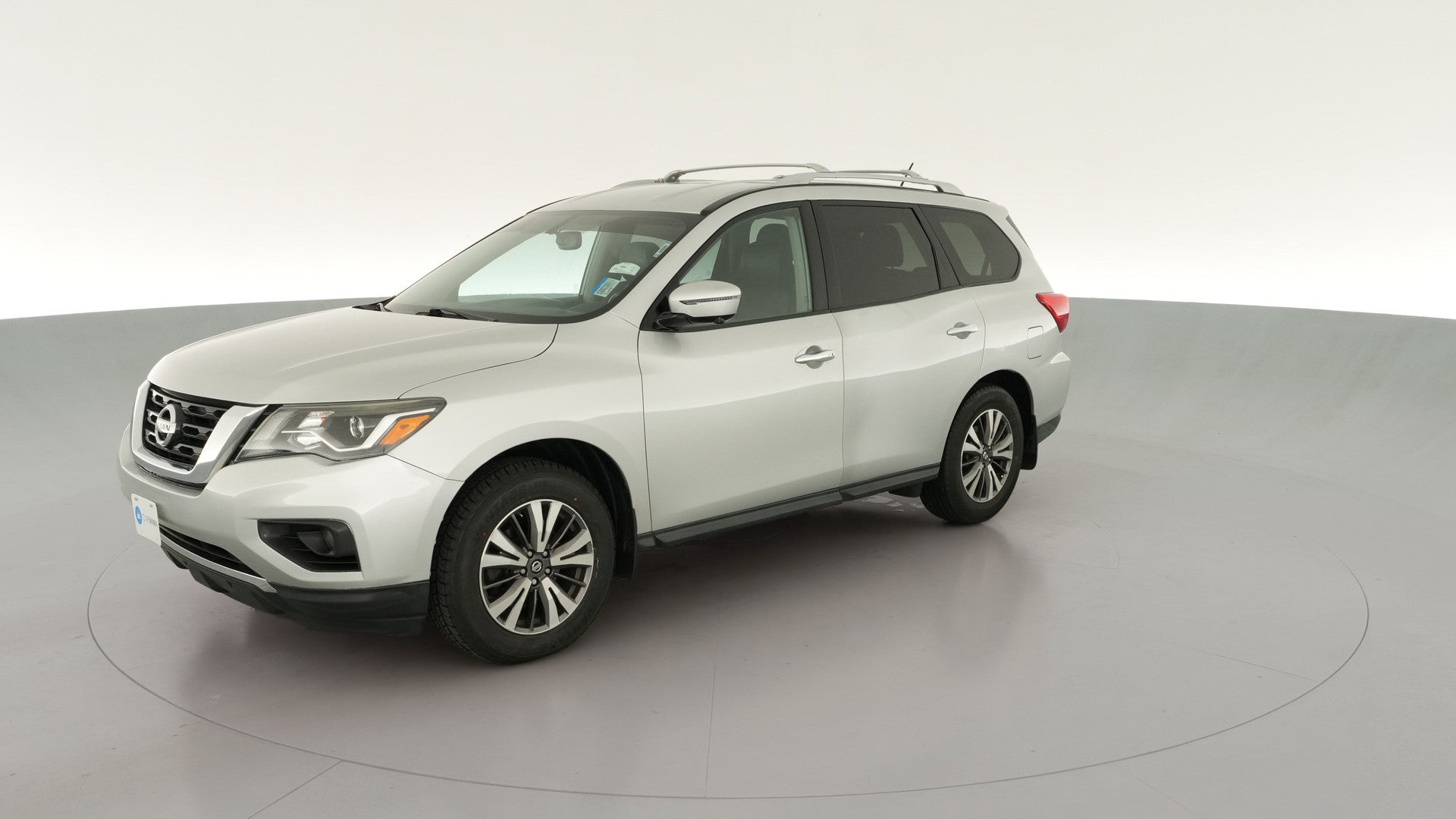 2017 Nissan Pathfinder vehicle photo