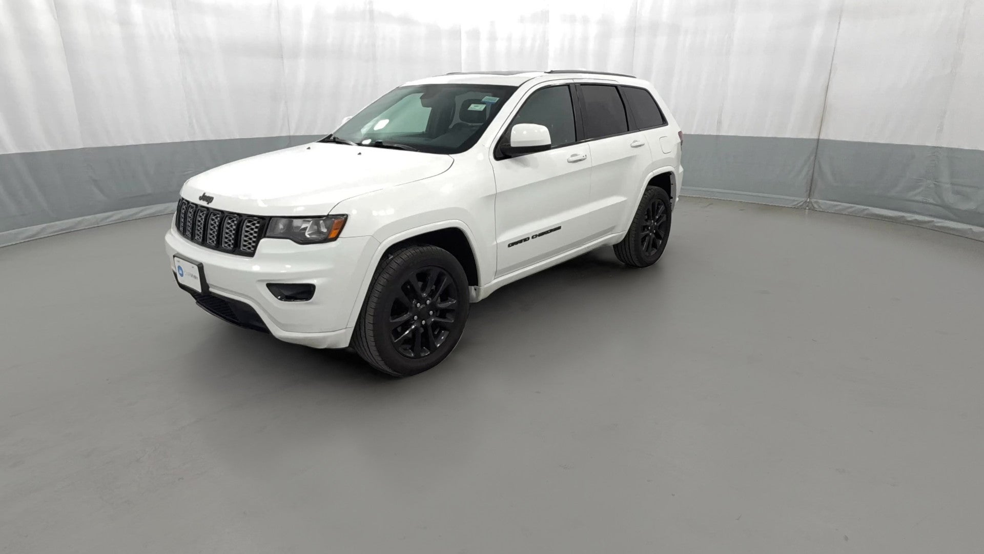 2020 Jeep Grand Cherokee vehicle photo