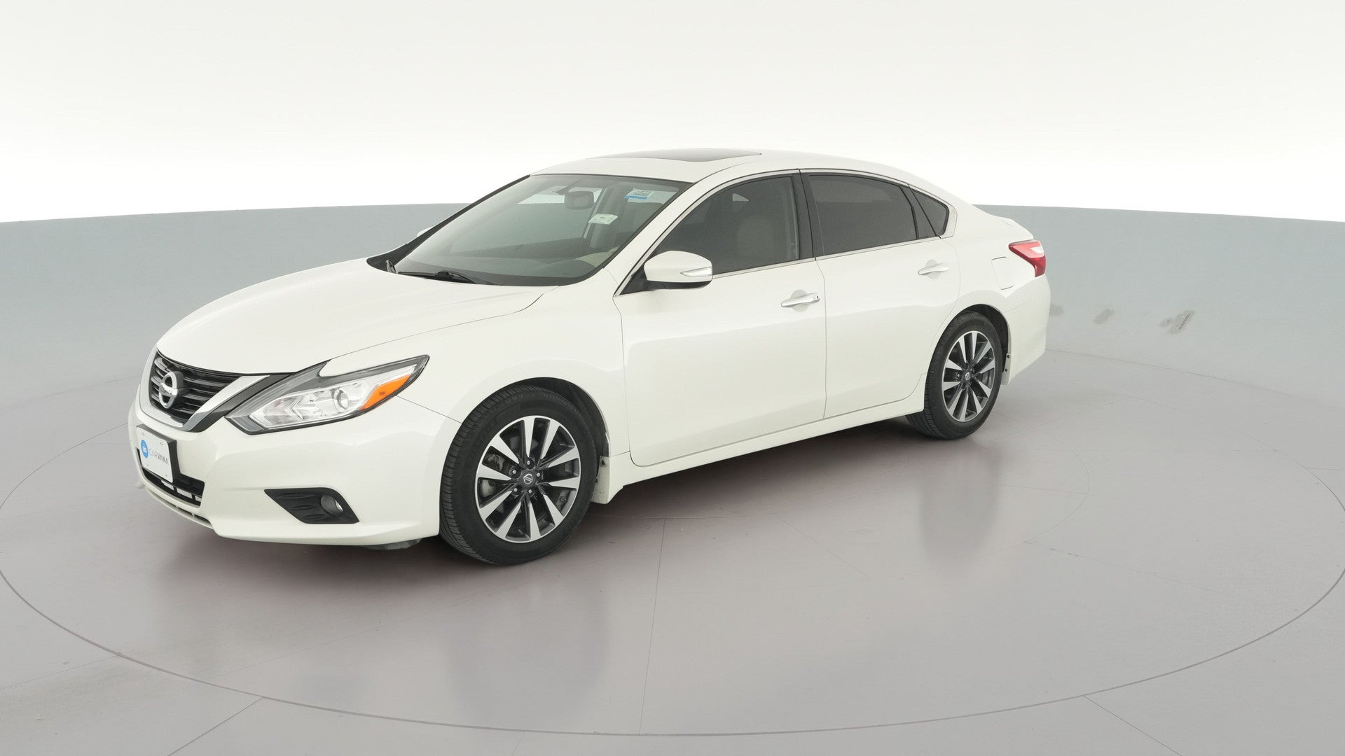 2017 Nissan Altima vehicle photo