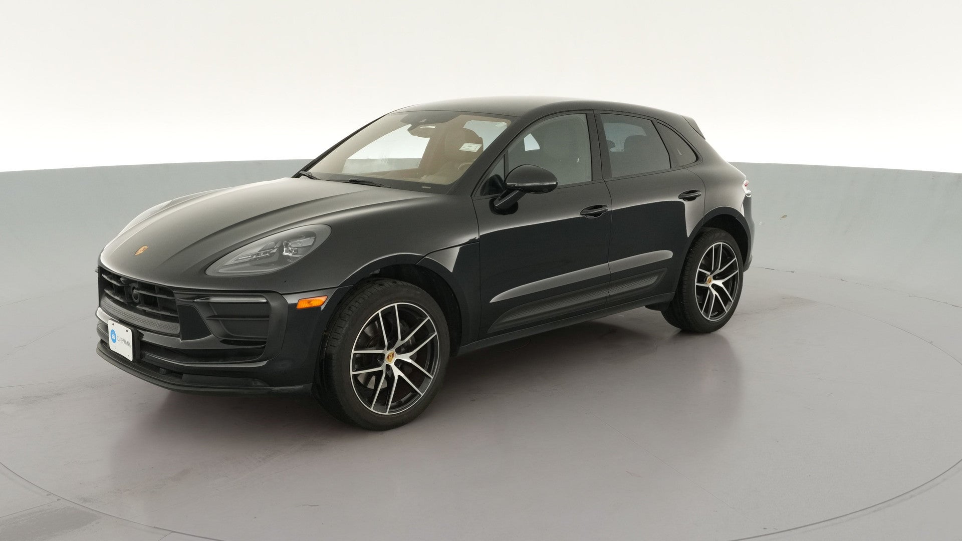 2022 Porsche Macan vehicle photo