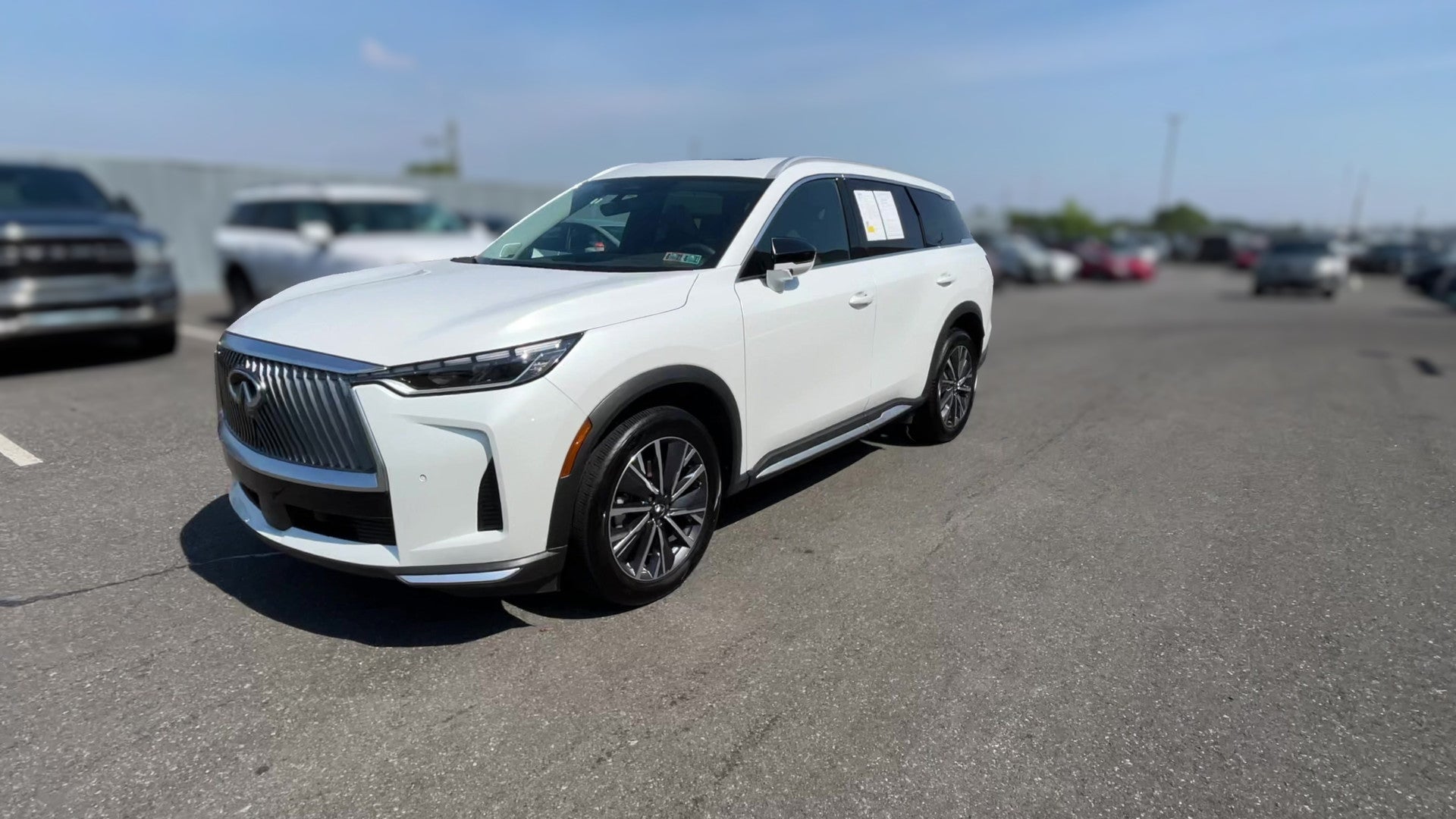 2026 INFINITI QX60 vehicle photo