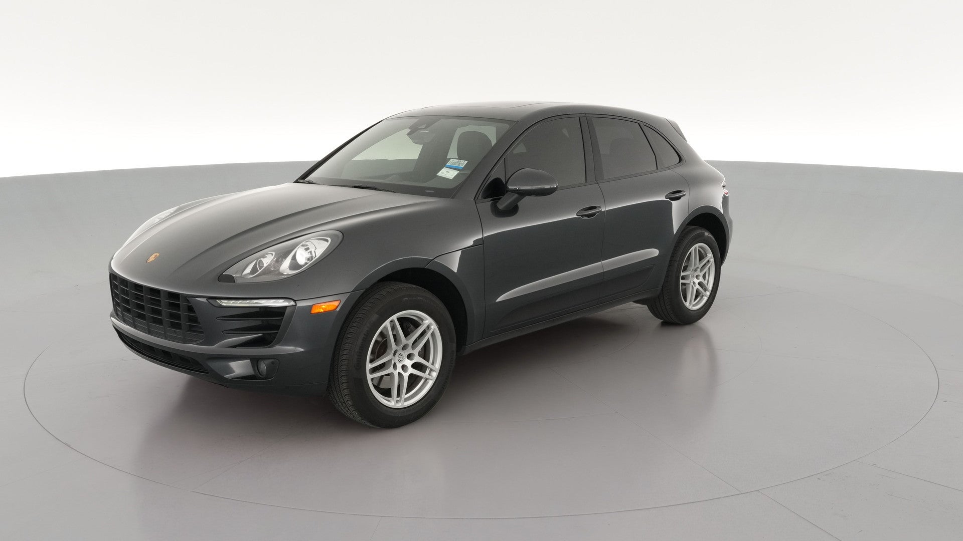 2017 Porsche Macan vehicle photo