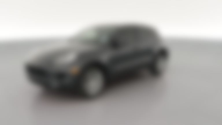 2017 Porsche Macan vehicle photo