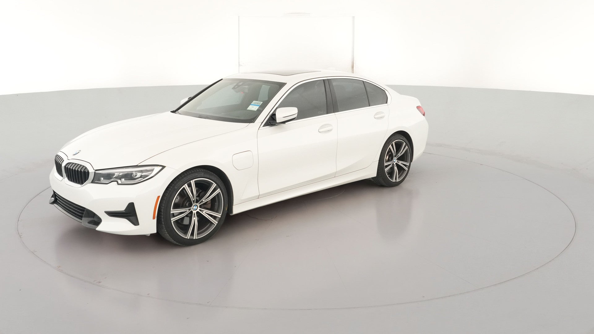 2021 BMW 3 Series vehicle photo
