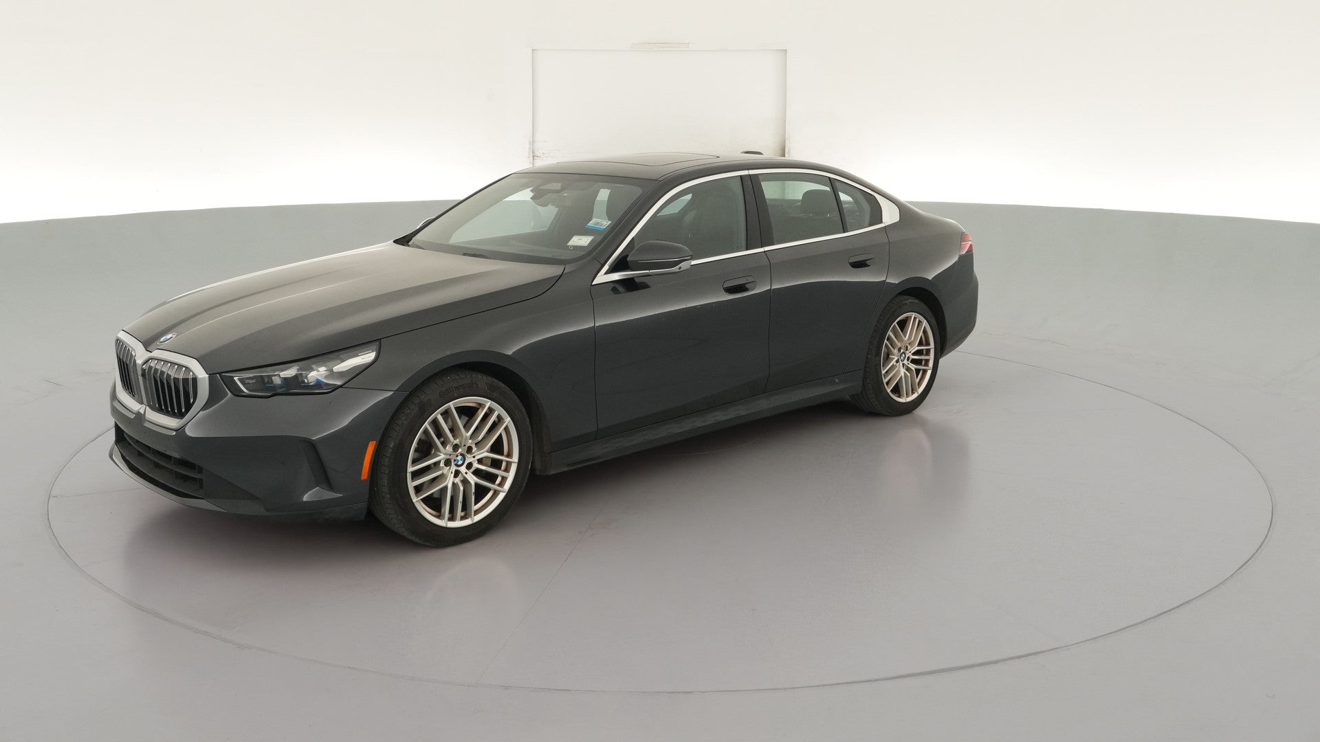 2024 BMW 5 Series vehicle photo