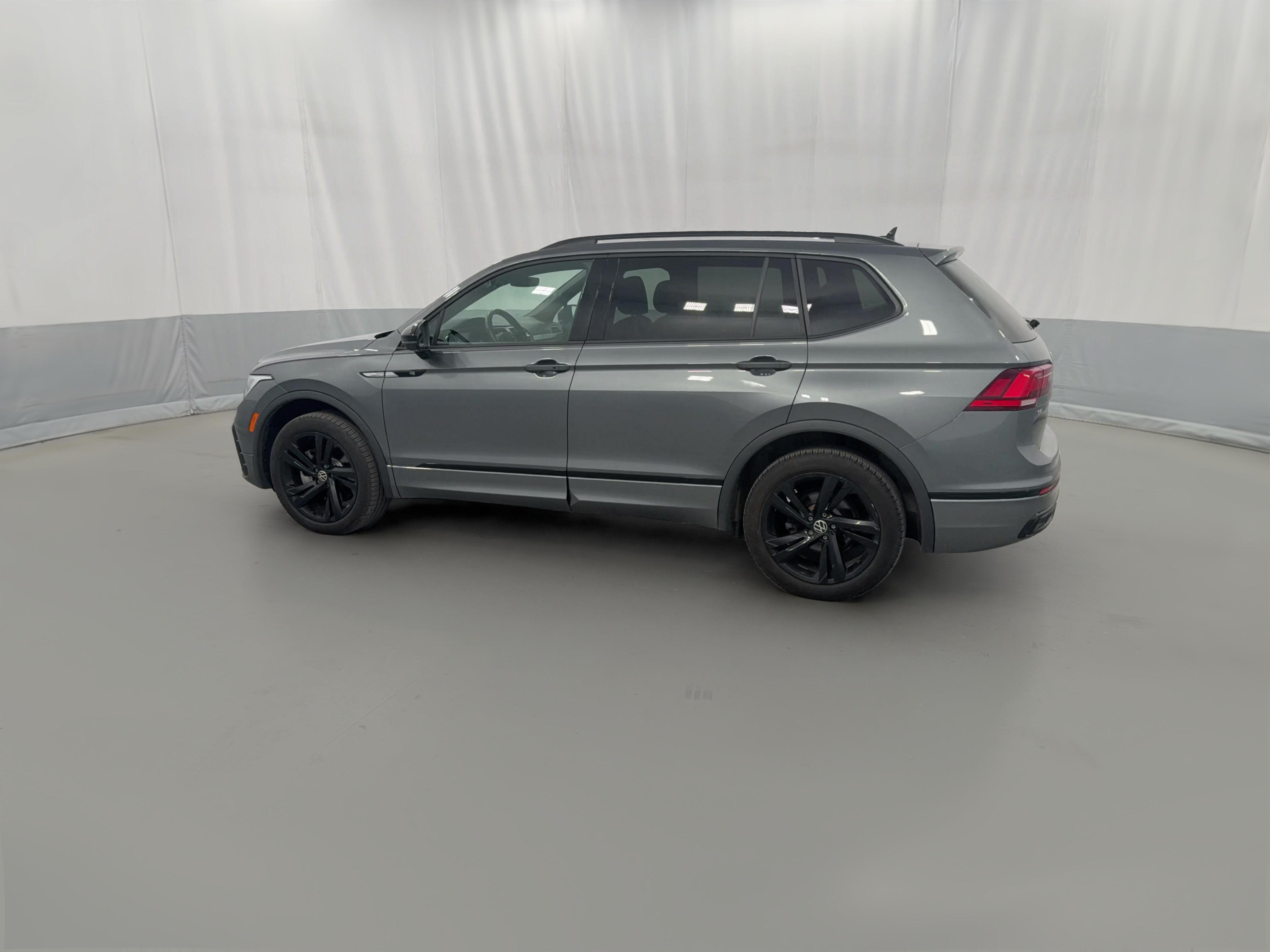 2024 Volkswagen Tiguan SE R-LINE BLACK - Photo 27