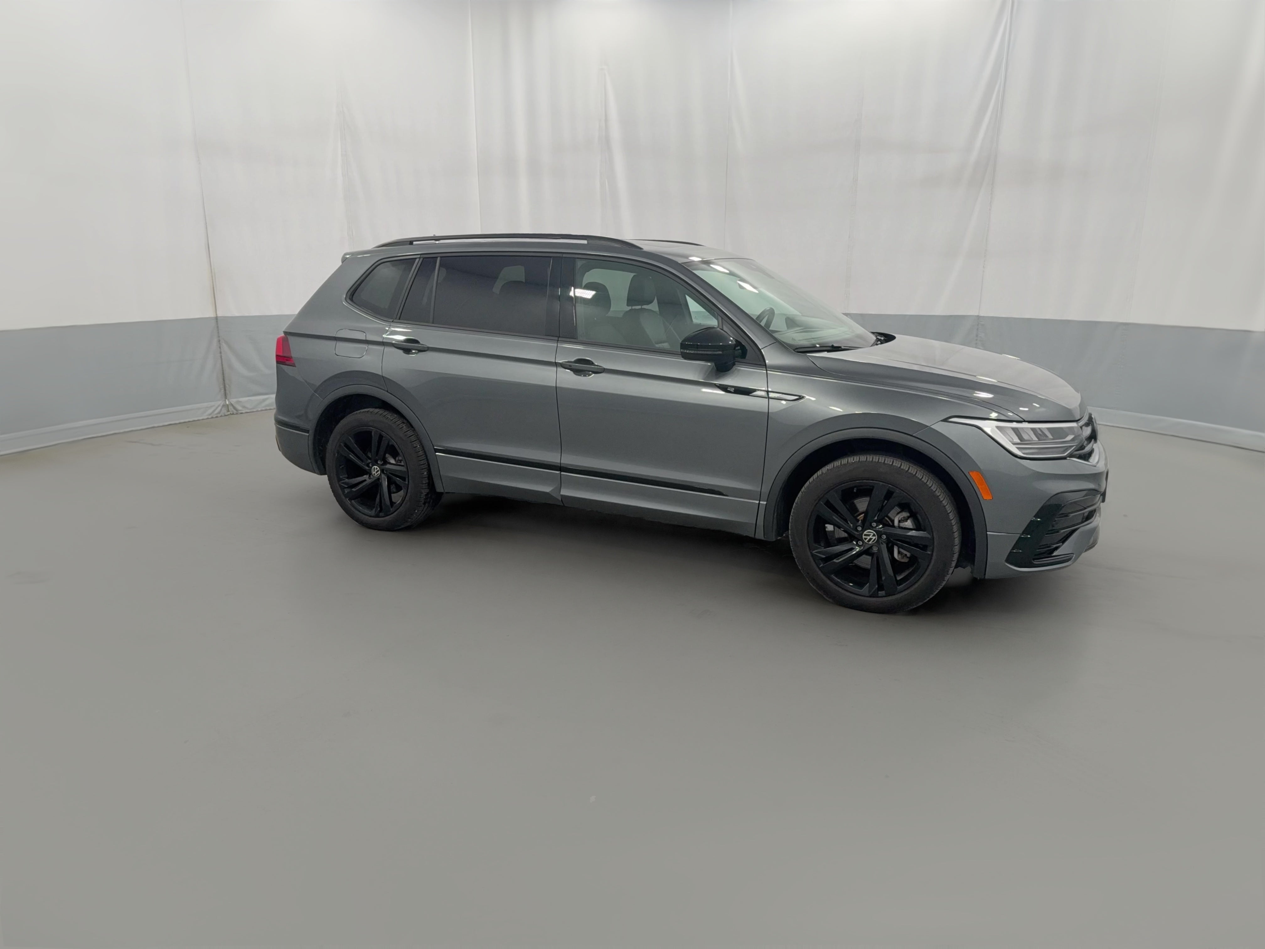 2024 Volkswagen Tiguan SE R-LINE BLACK - Photo 35